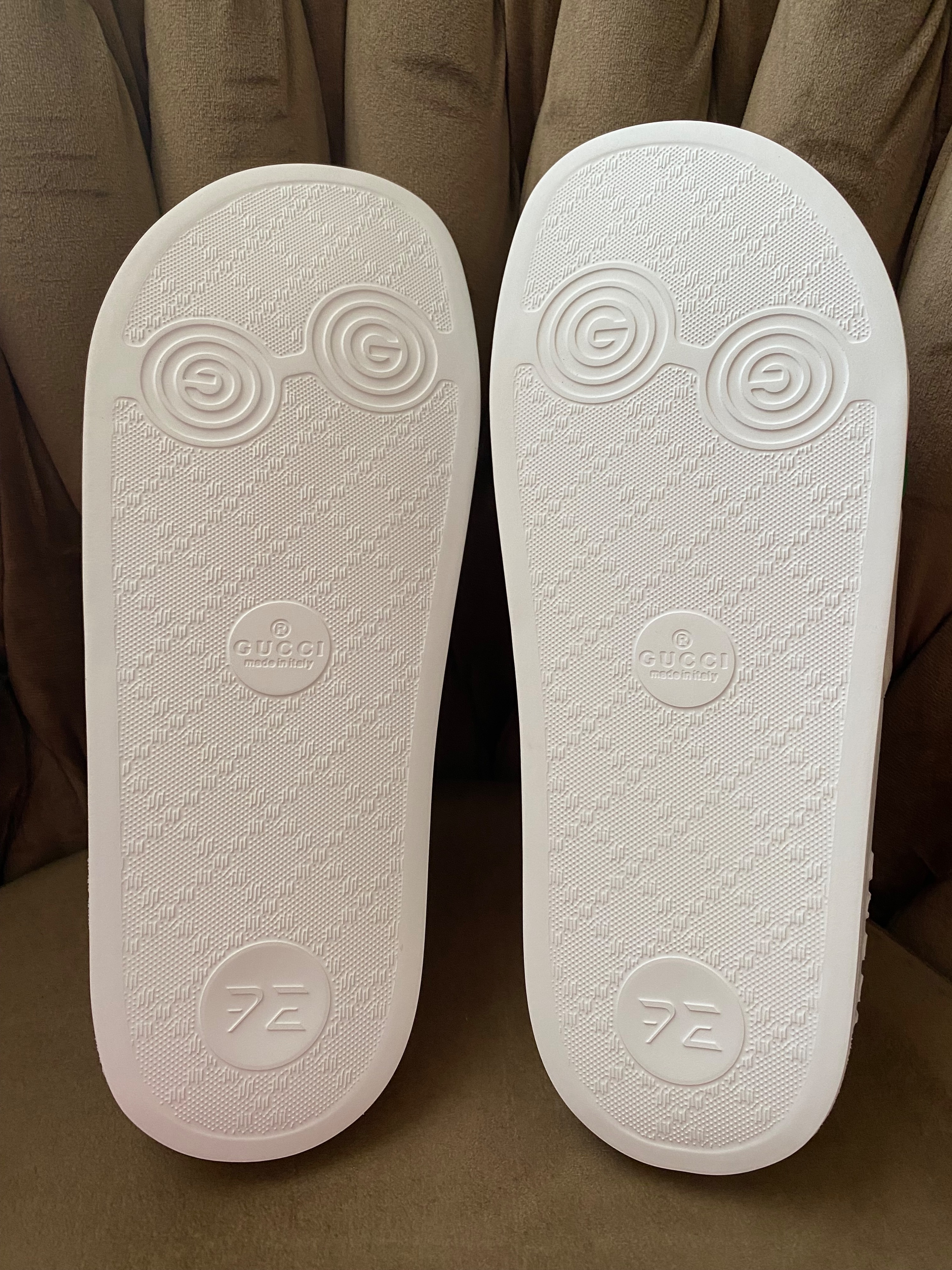 Gucci White Logo Slides Size 39 plastic