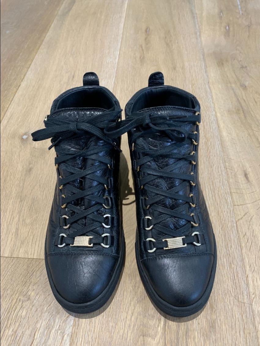 Preowned Balenciaga Arena black leather trainers Size 38