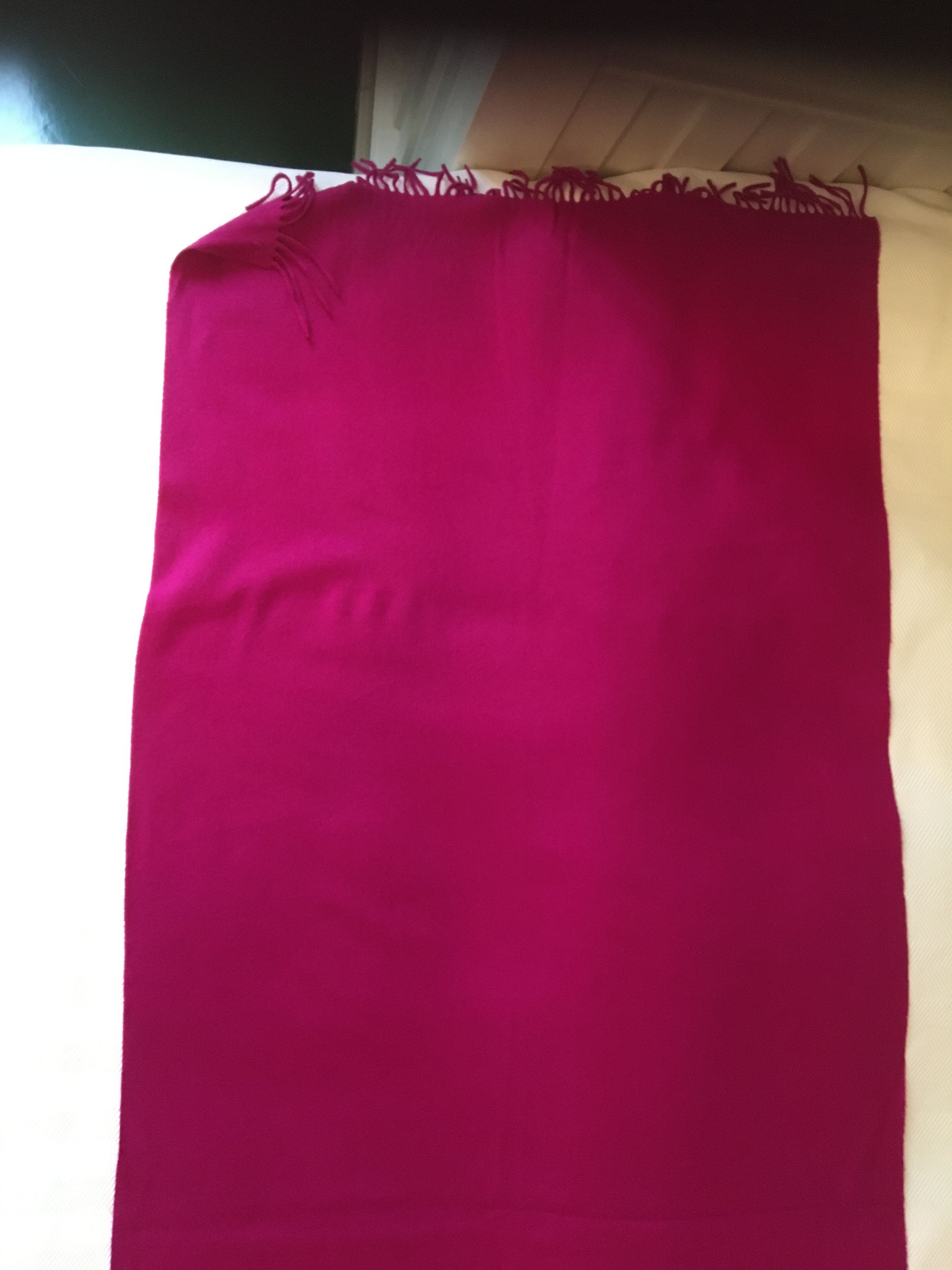 Preowned Hermes Pink Cashmere Shawl Size L fuschia