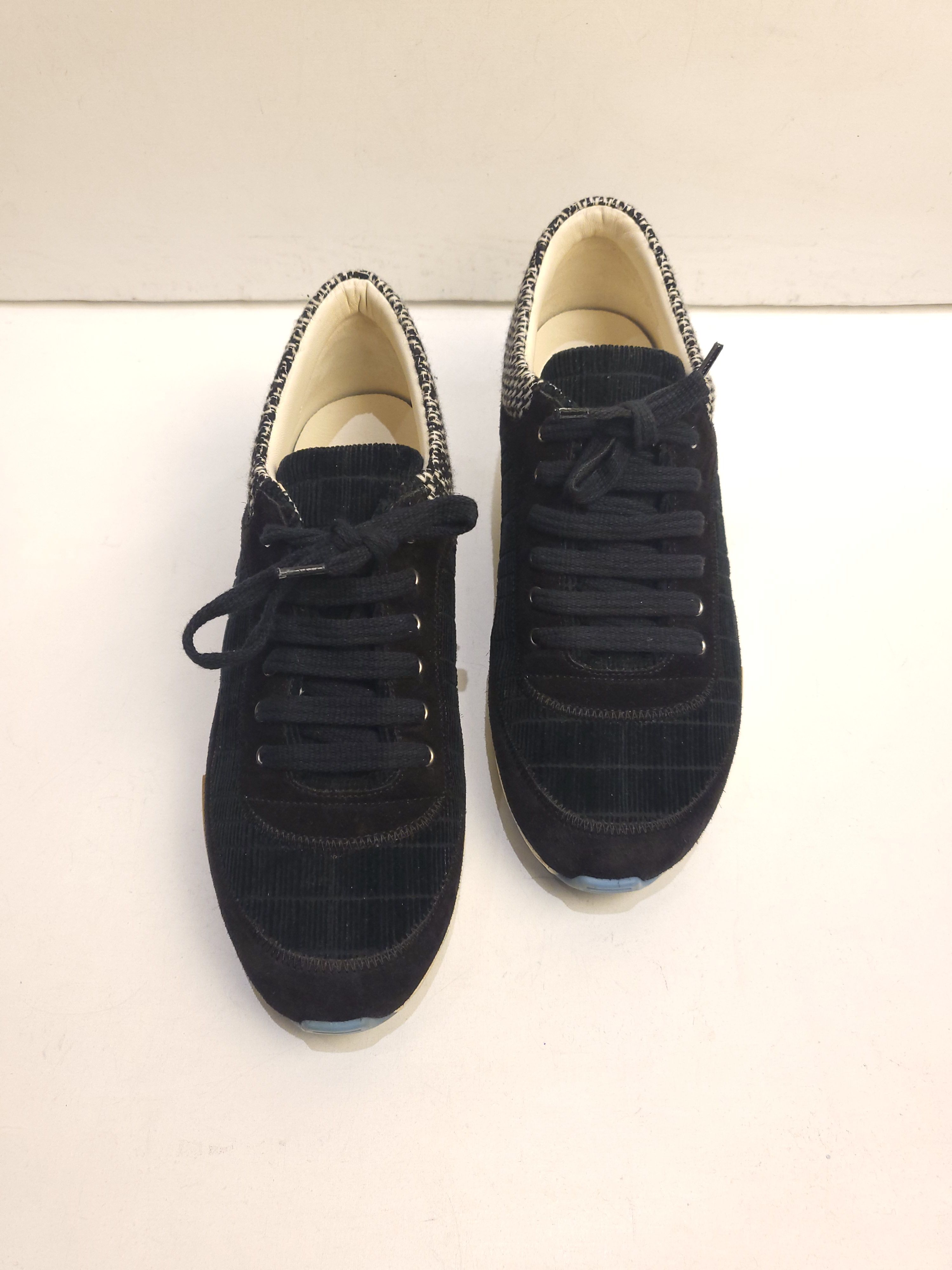 Preowned Chanel Suede Velvet  Tweed Sneakers Size 385 Black / navy suede