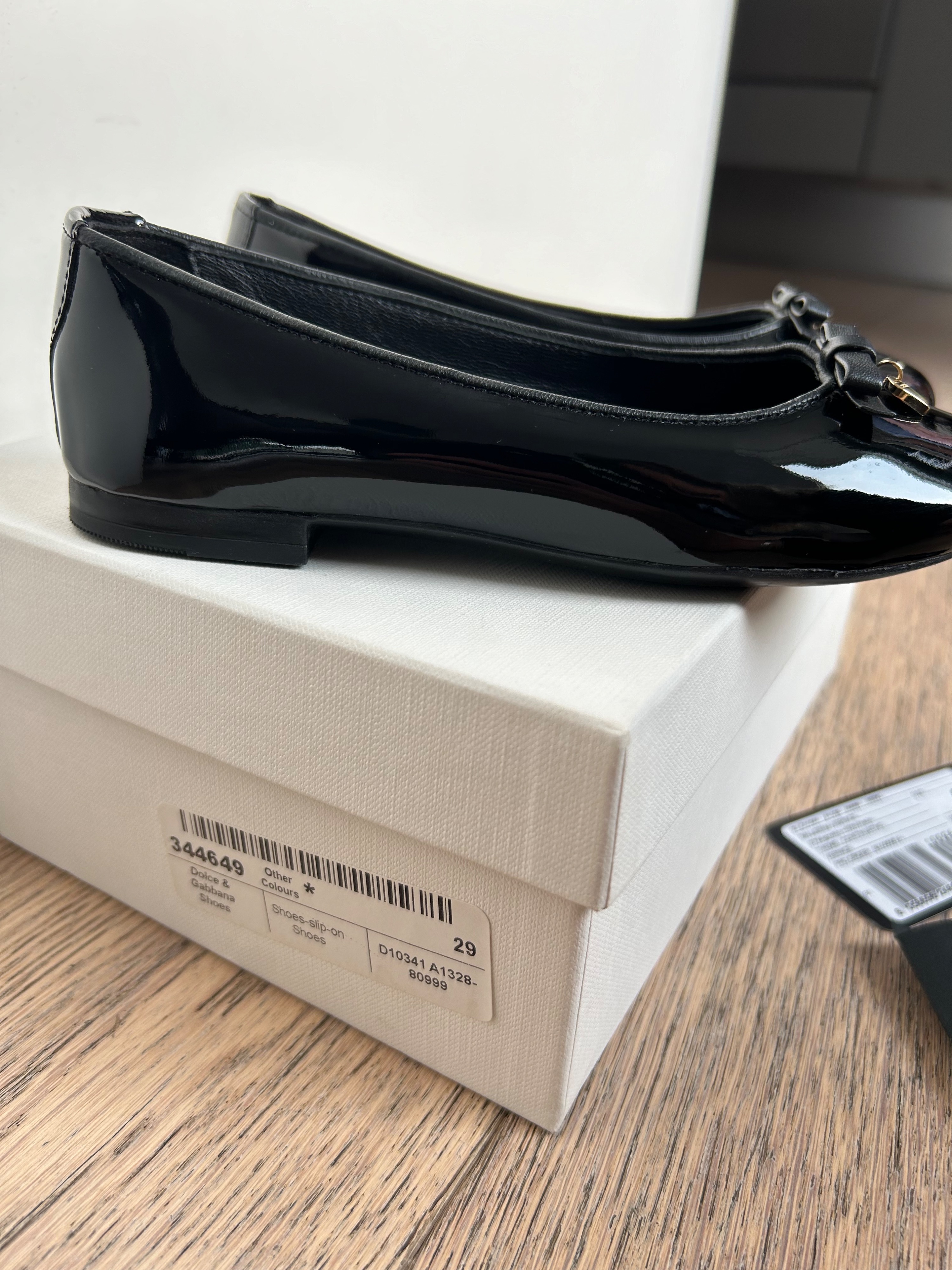 Boys Preowned Dolce  Gabbana Kids Black Patent Leather Ballerina Flats Size 5 Years