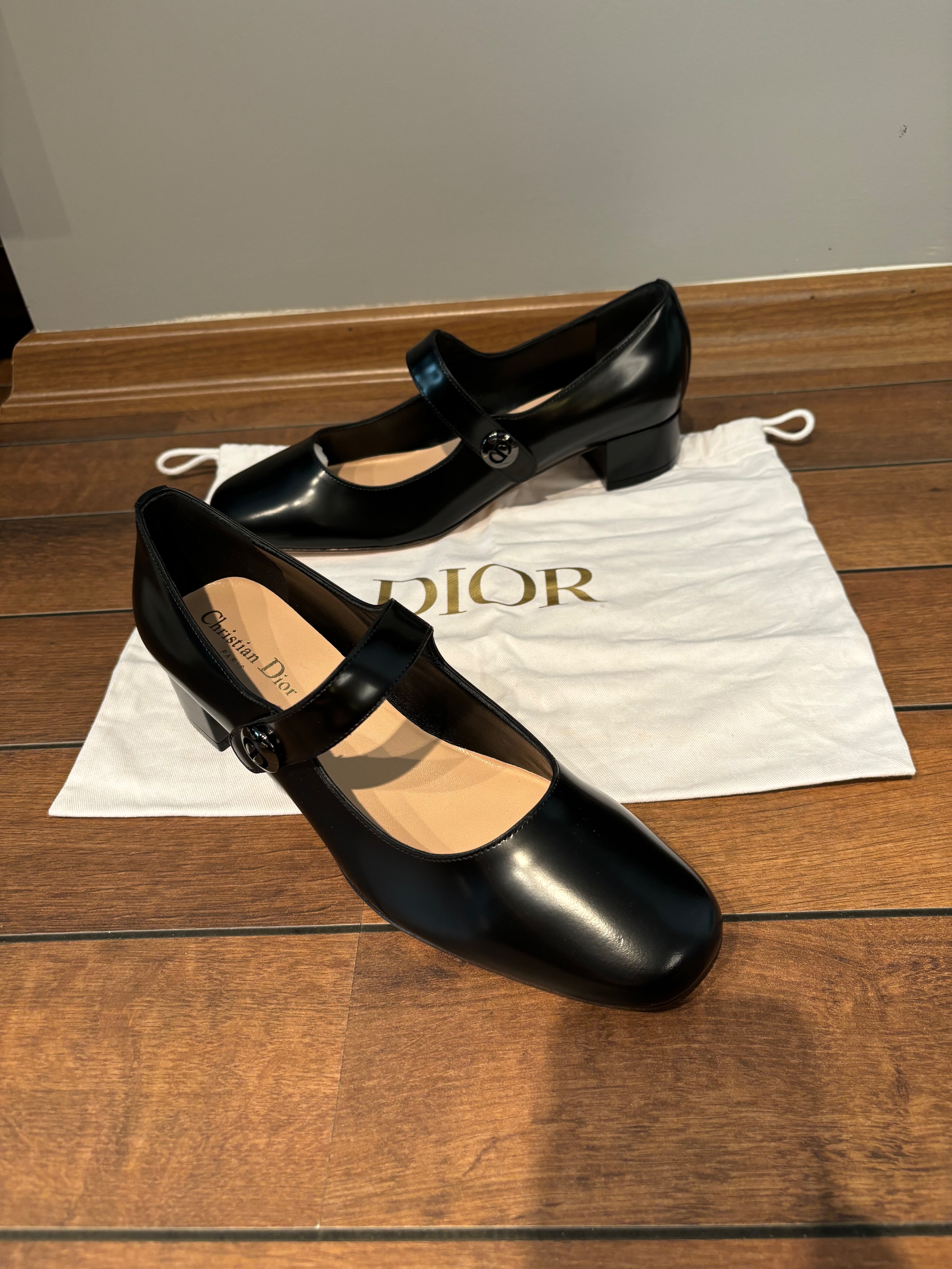 Dior Black Leather Uniform Pumps Size 385