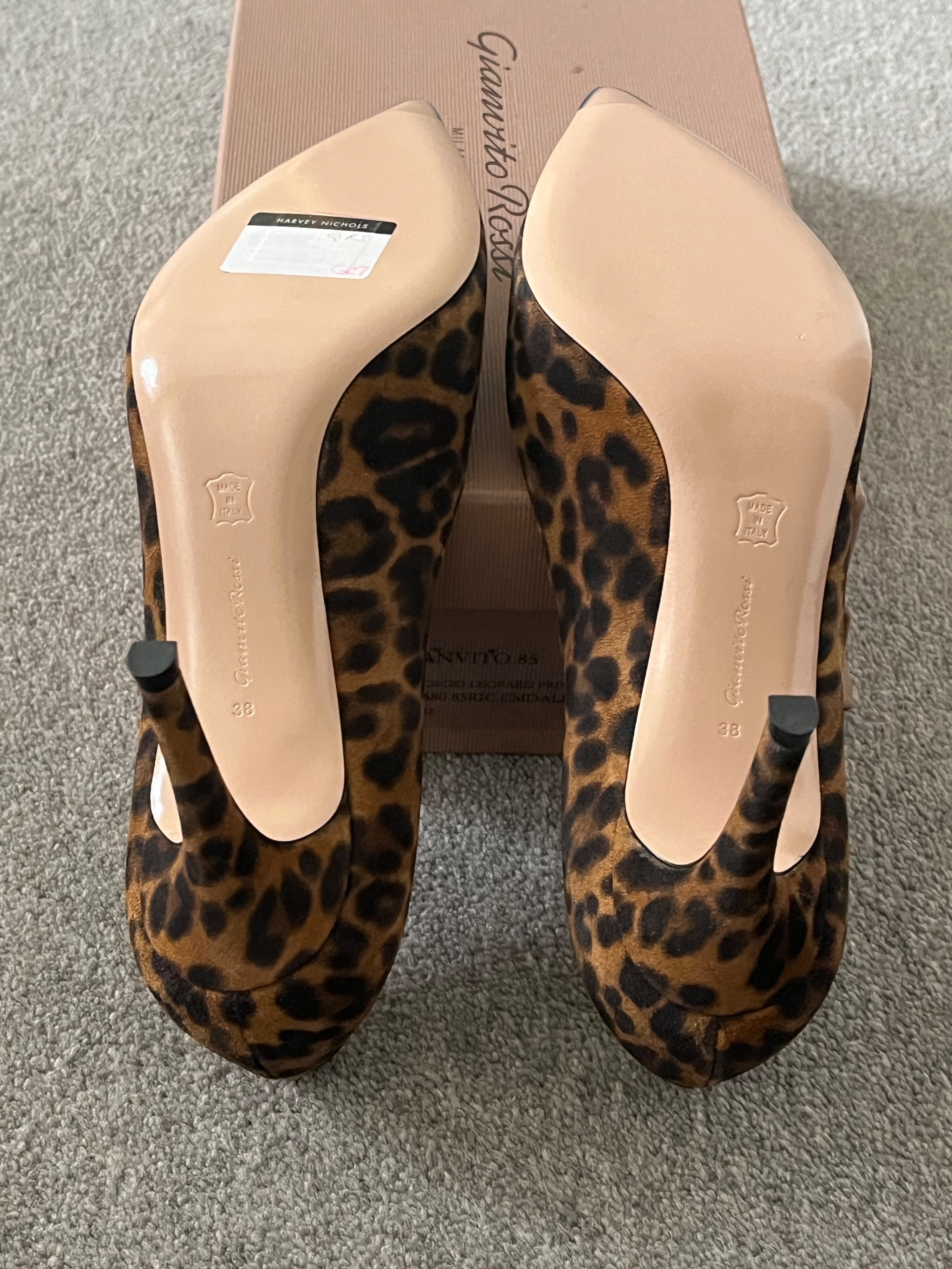 Gianvito Rossi Leopard Print Court Shoes Size 38 Brown sued