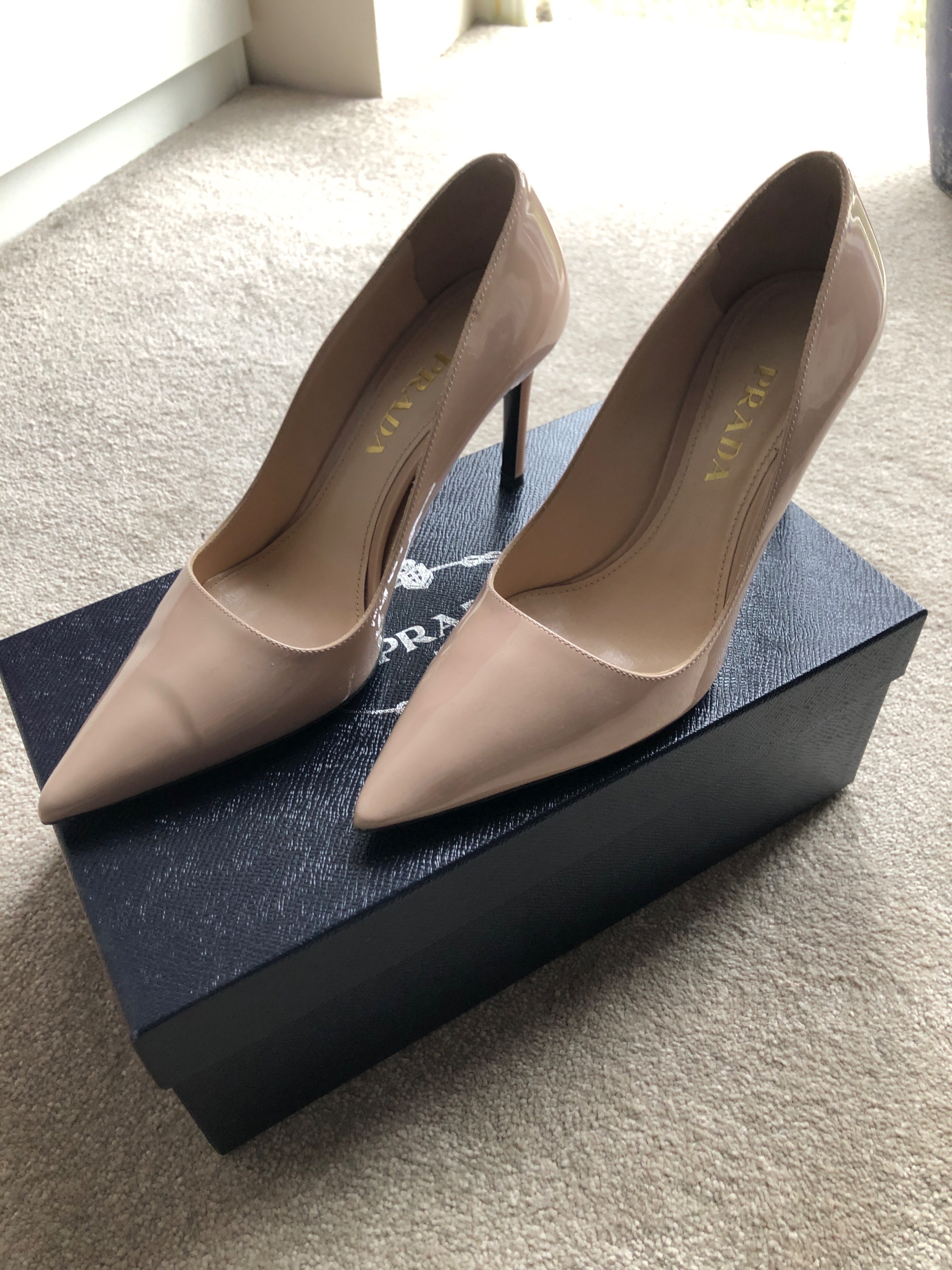 Preowned Prada Nude Patent Leather Stiletto Heels Size 37 Beige