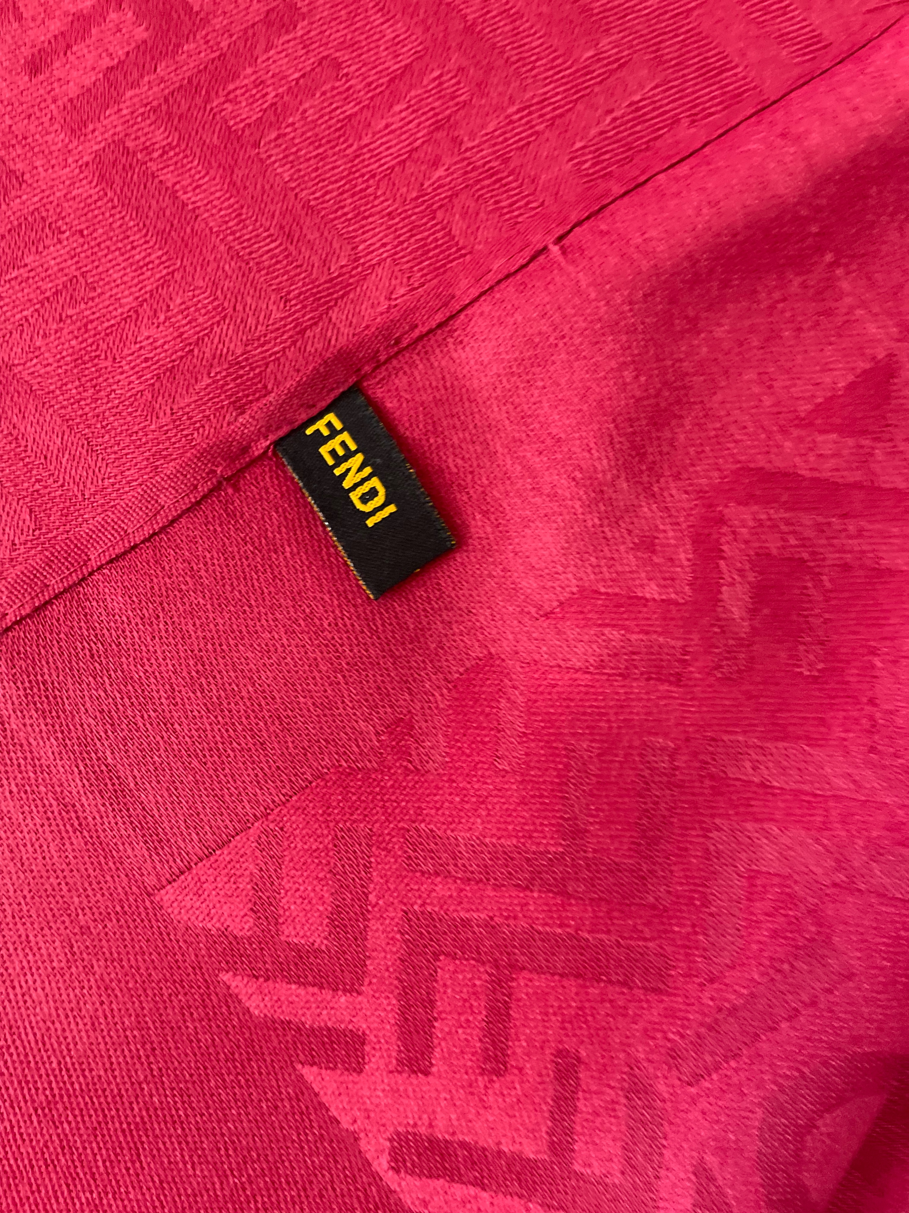 Fendi Pink Monogram Cashmere Blend Scarf Size XL Two tone Red cashmere/silk