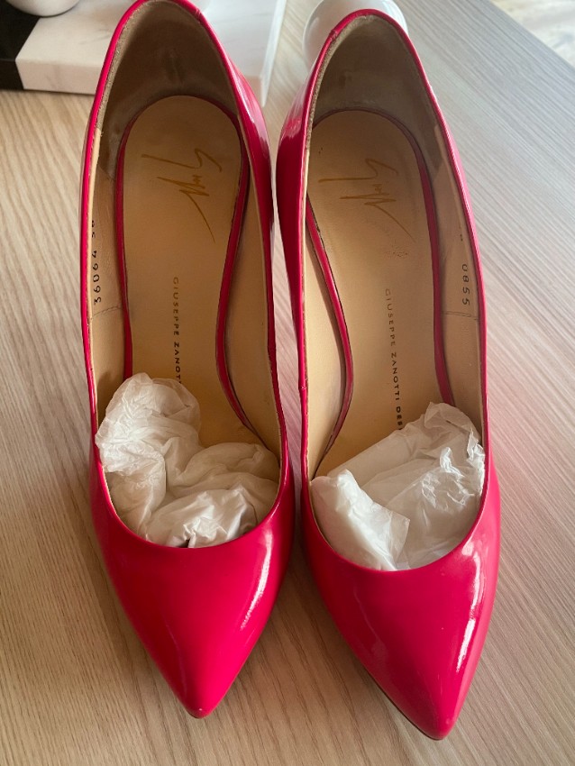 Preowned Giuseppe Zanotti Neon Fuchsia Patent Leather Pumps Size 36 Pink