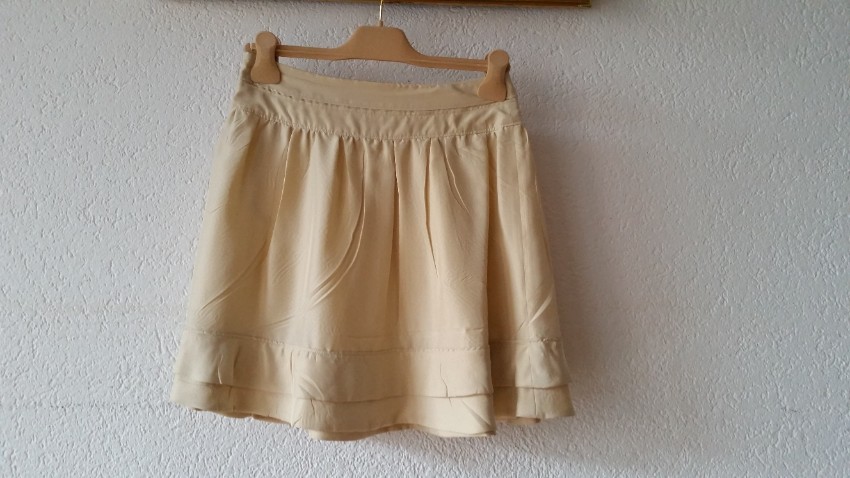 Miu Miu beige pleated mini skirt Size M Beige/Nude