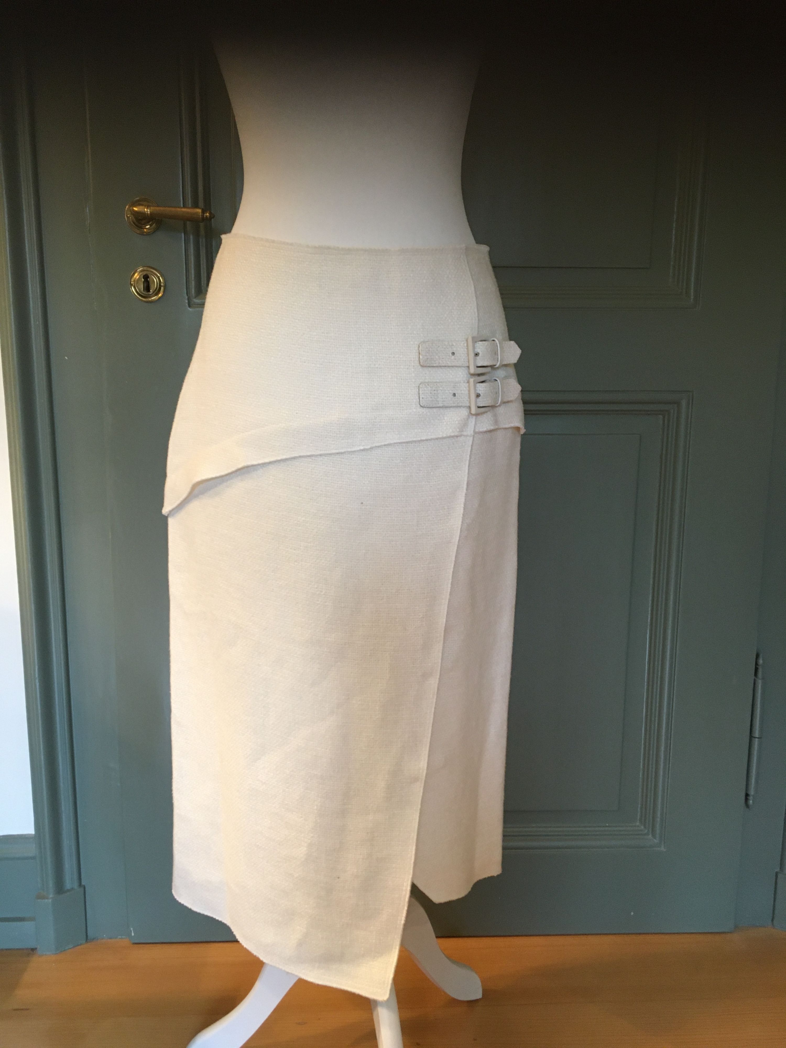 Preowned Ermanno Scervino White Linen Buckle Skirt Size M