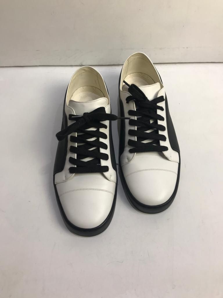 Preowned Chanel Black  White Platform Low Sneakers Size 40 Black / white leather