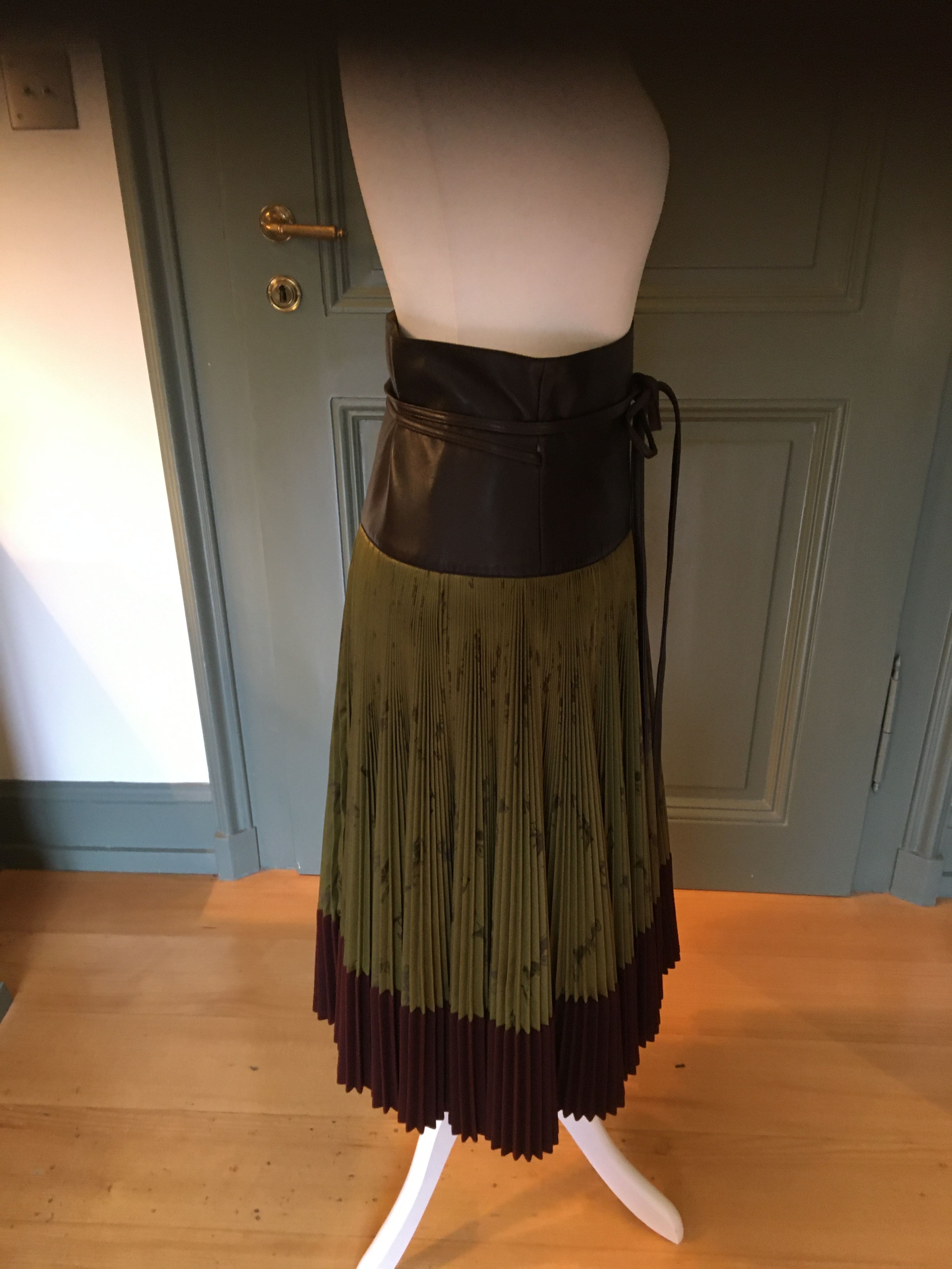 Preowned Hermes Plisse Silk  Leather Midi Skirt Size S green and burgundy