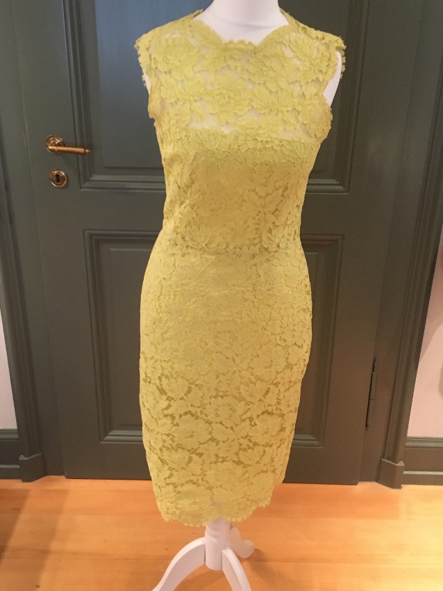 Preowned Valentino Yellow Lace Sleeveless Fitted Dress Size XS cotton