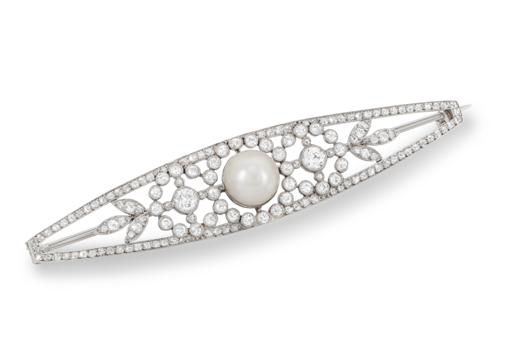 Preowned platinum diamond  pearl brooch White