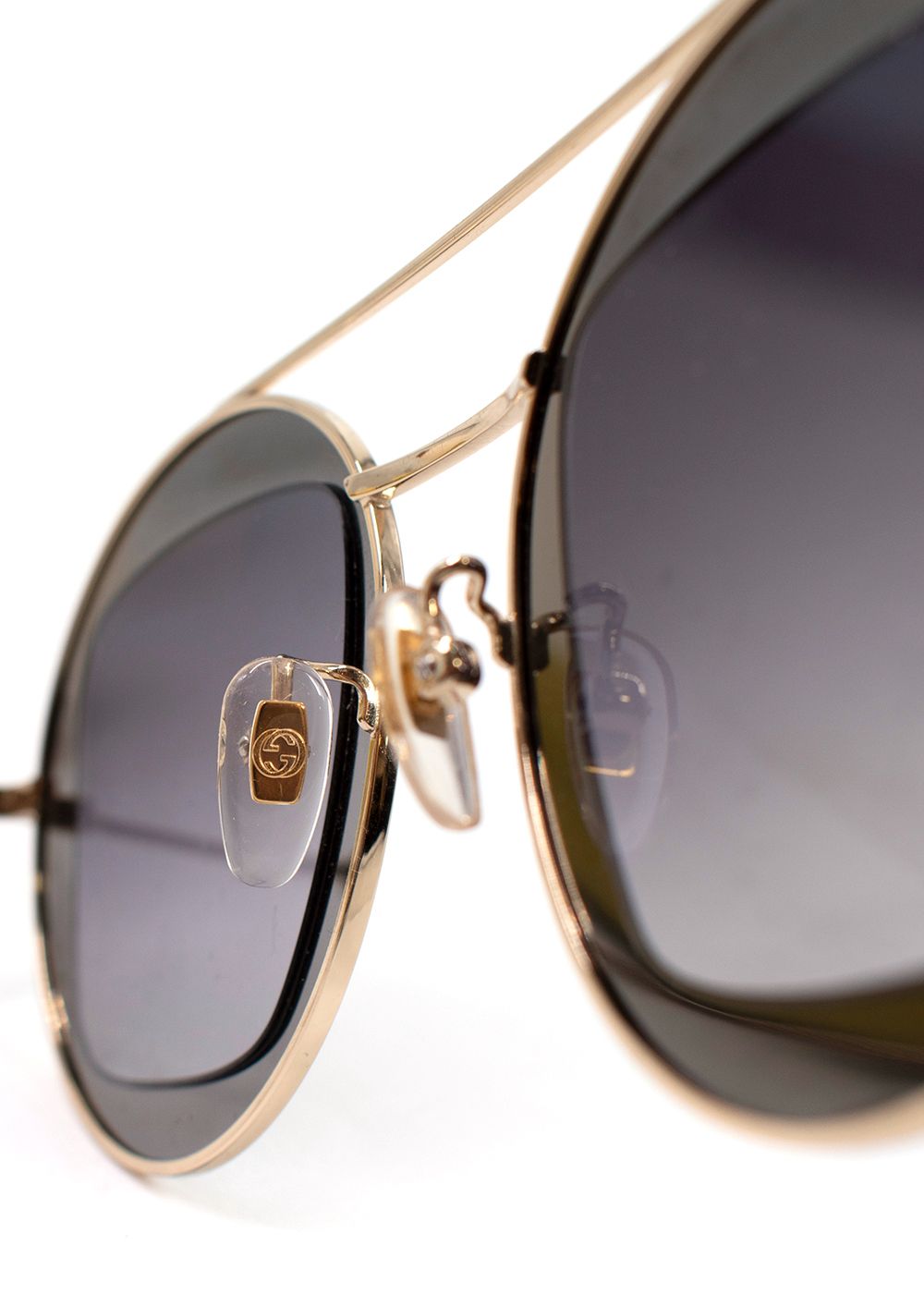 Preowned Gucci Round Pale Gold Frame Sunglasses silver black metal