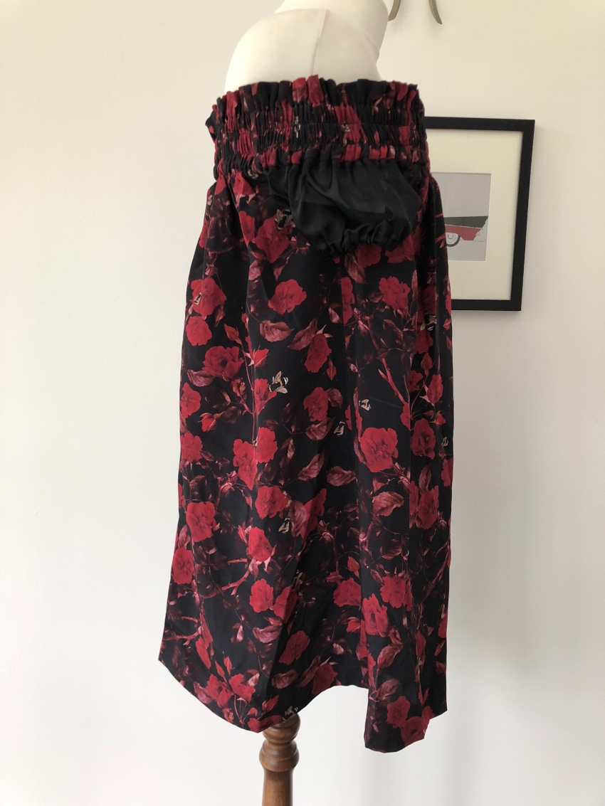 Mother of Pearl Silk-Satin Off-the-Shoulder Rose-Print Dress Size M Black silk