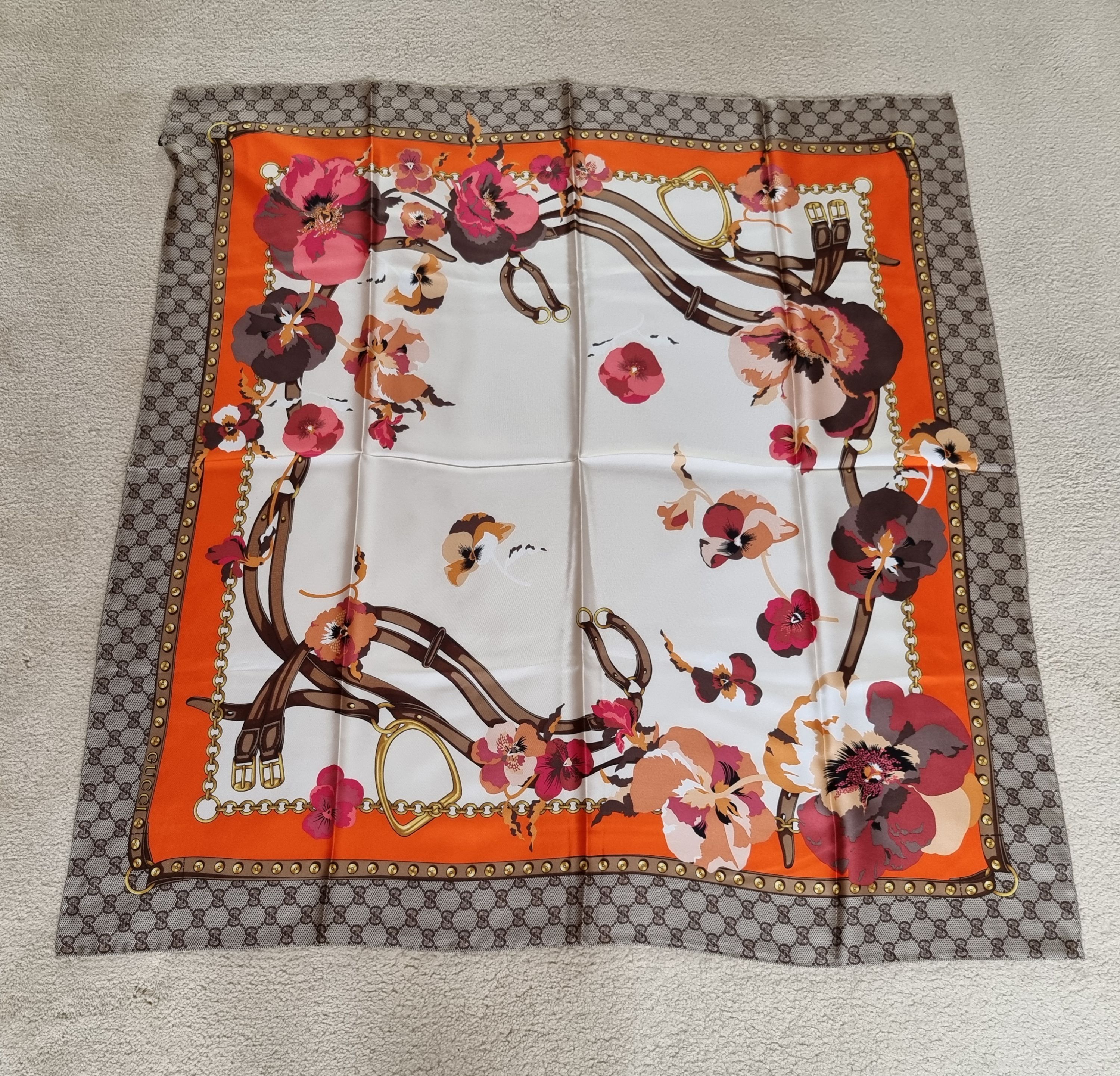 Gucci Multicolour floral Panshie silk twill square scarf 90 brown