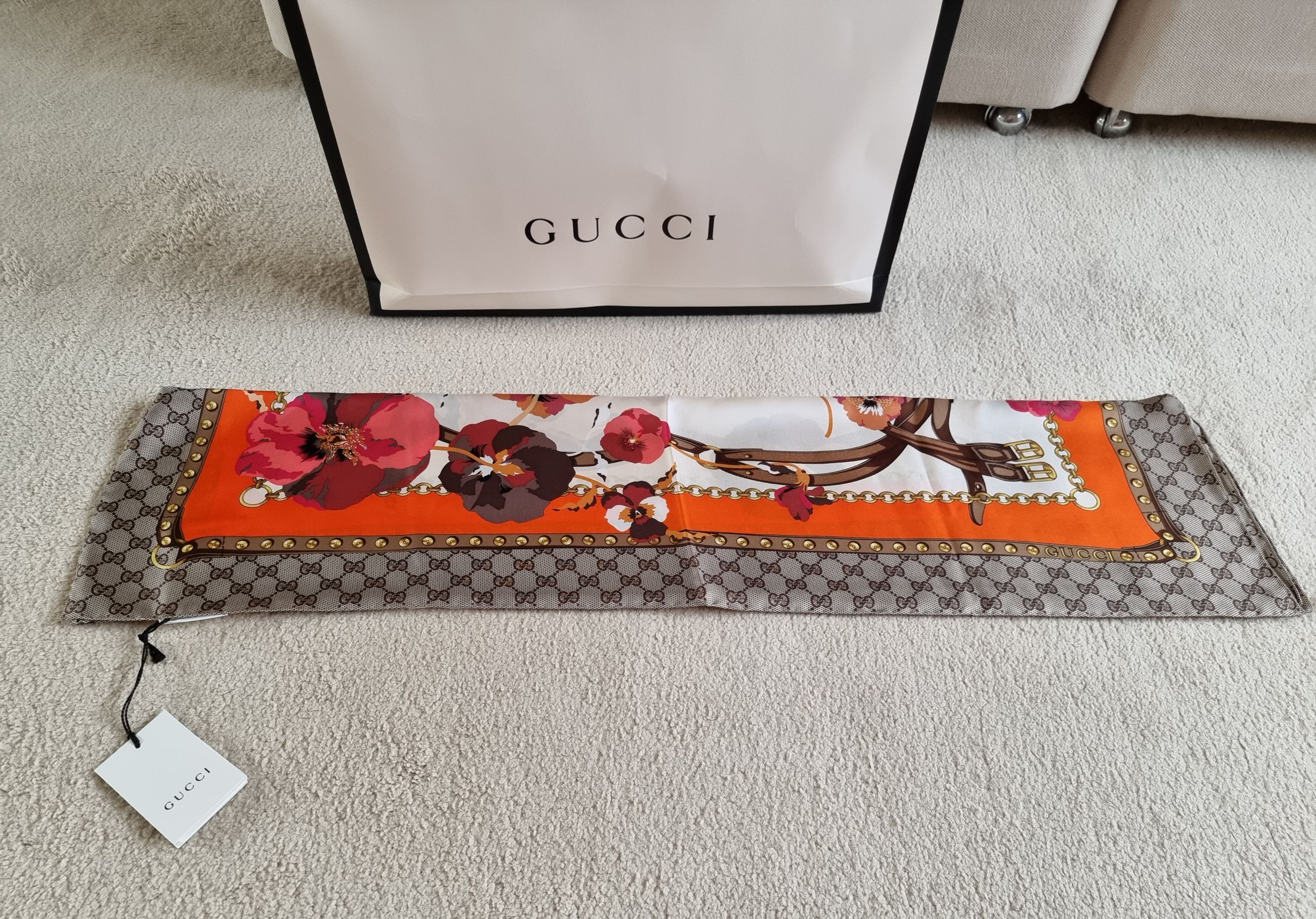 Gucci Multicolour floral Panshie silk twill square scarf 90 brown