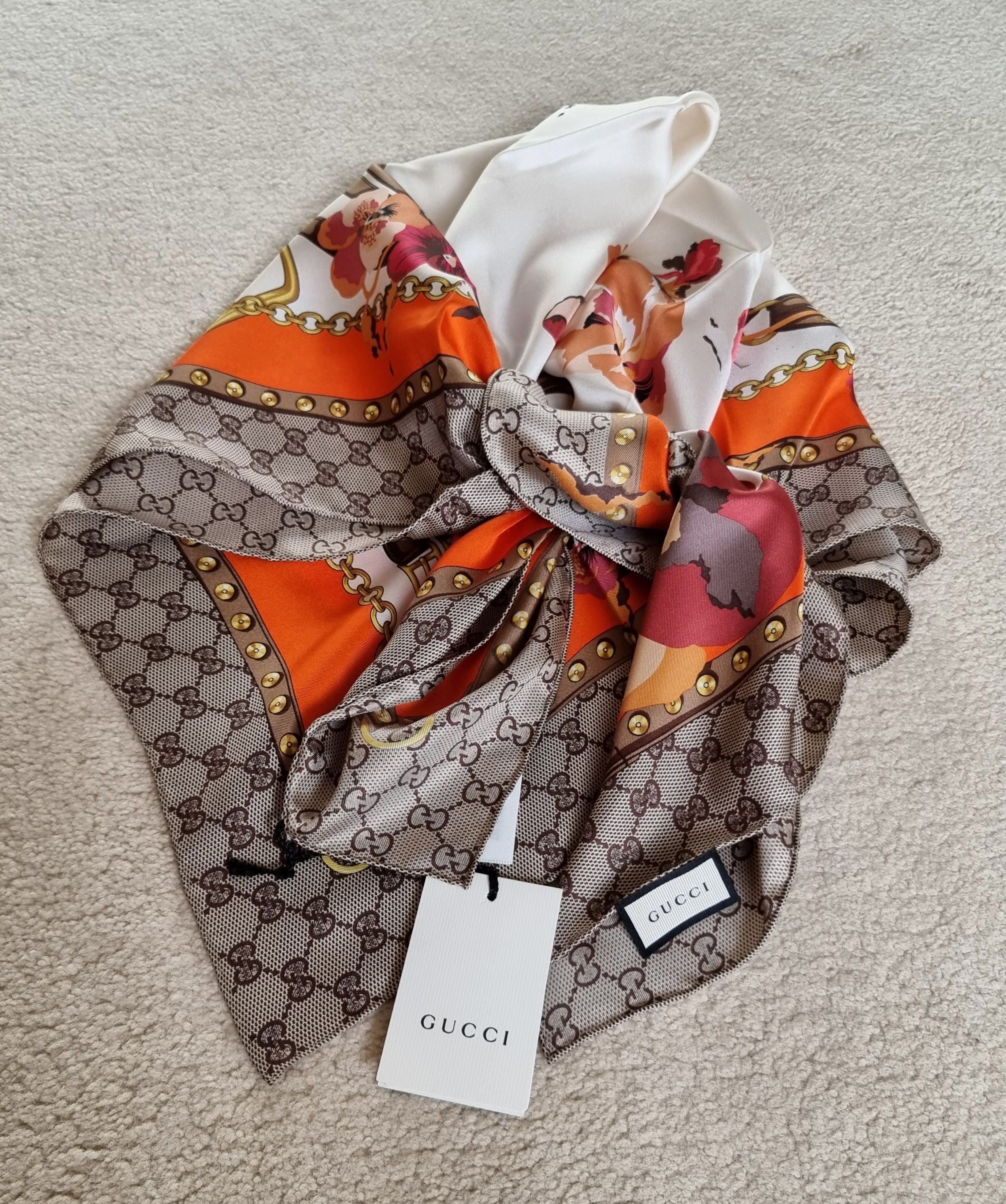 Gucci Multicolour floral Panshie silk twill square scarf 90 brown