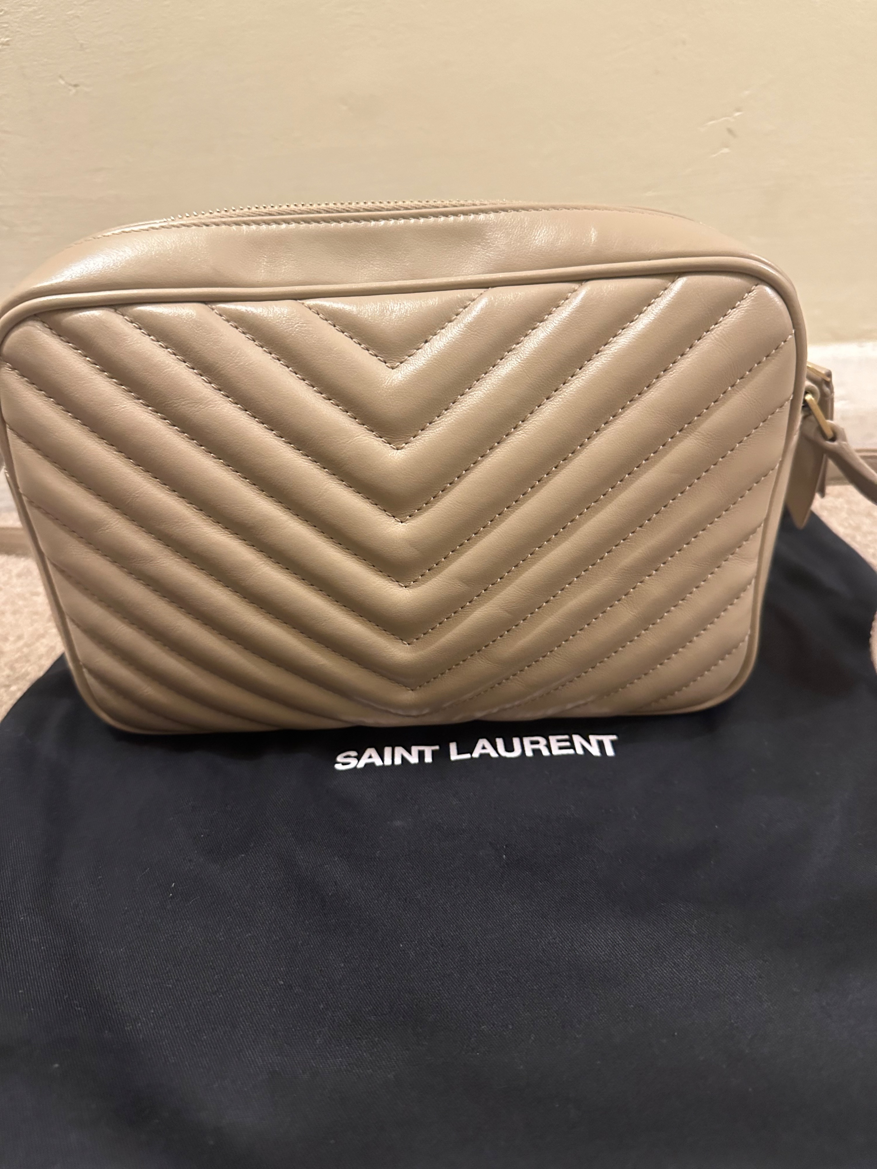 Preowned Saint Laurent Beige Loulou Camera Bag leather