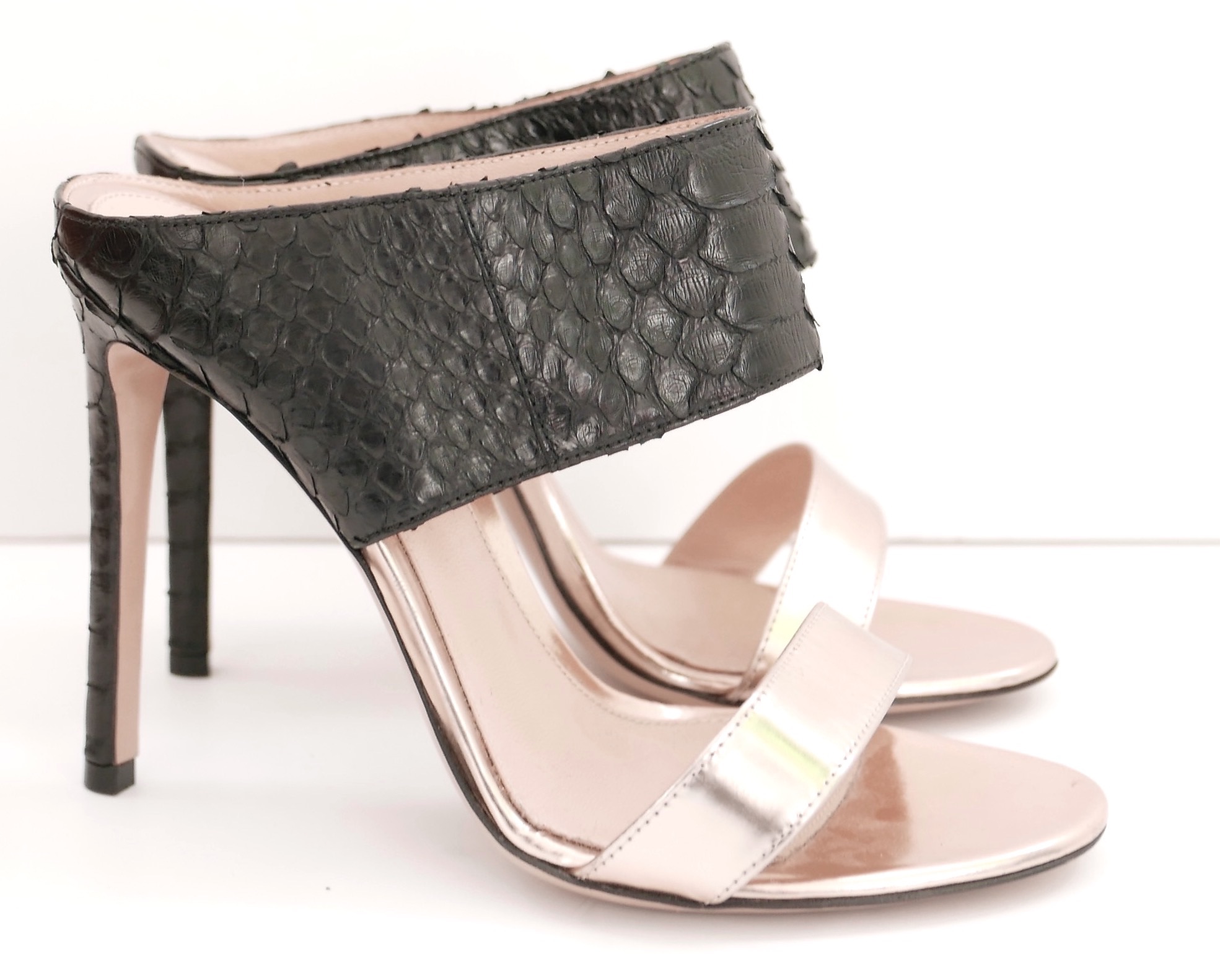 Preowned Gianvito Rossi Python and Rose Gold Heeled Mules Size 36 Gold/Black snakeskin