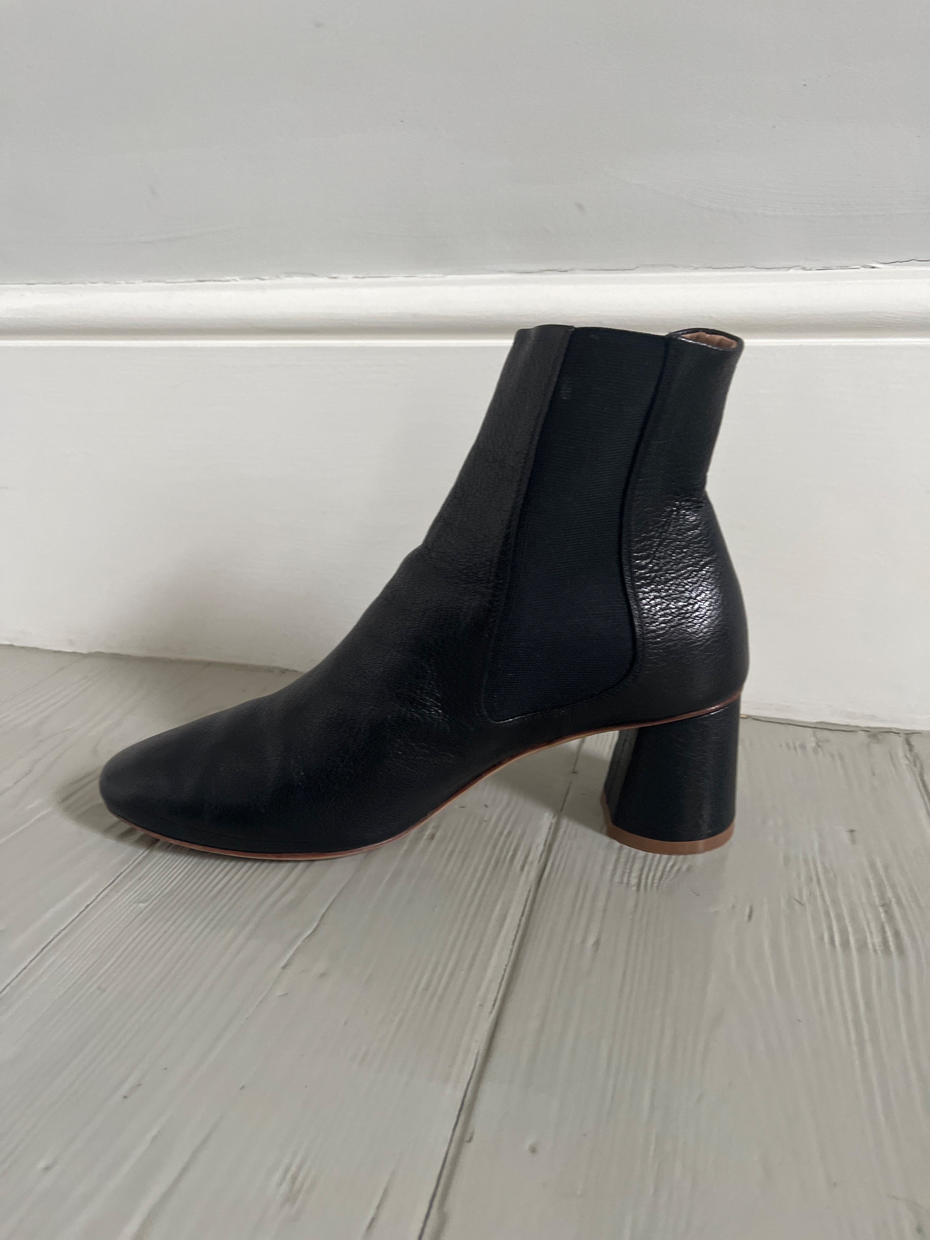 Preowned Mansur Gavriel Black Daydream Chelsea Boots Size 39 leather