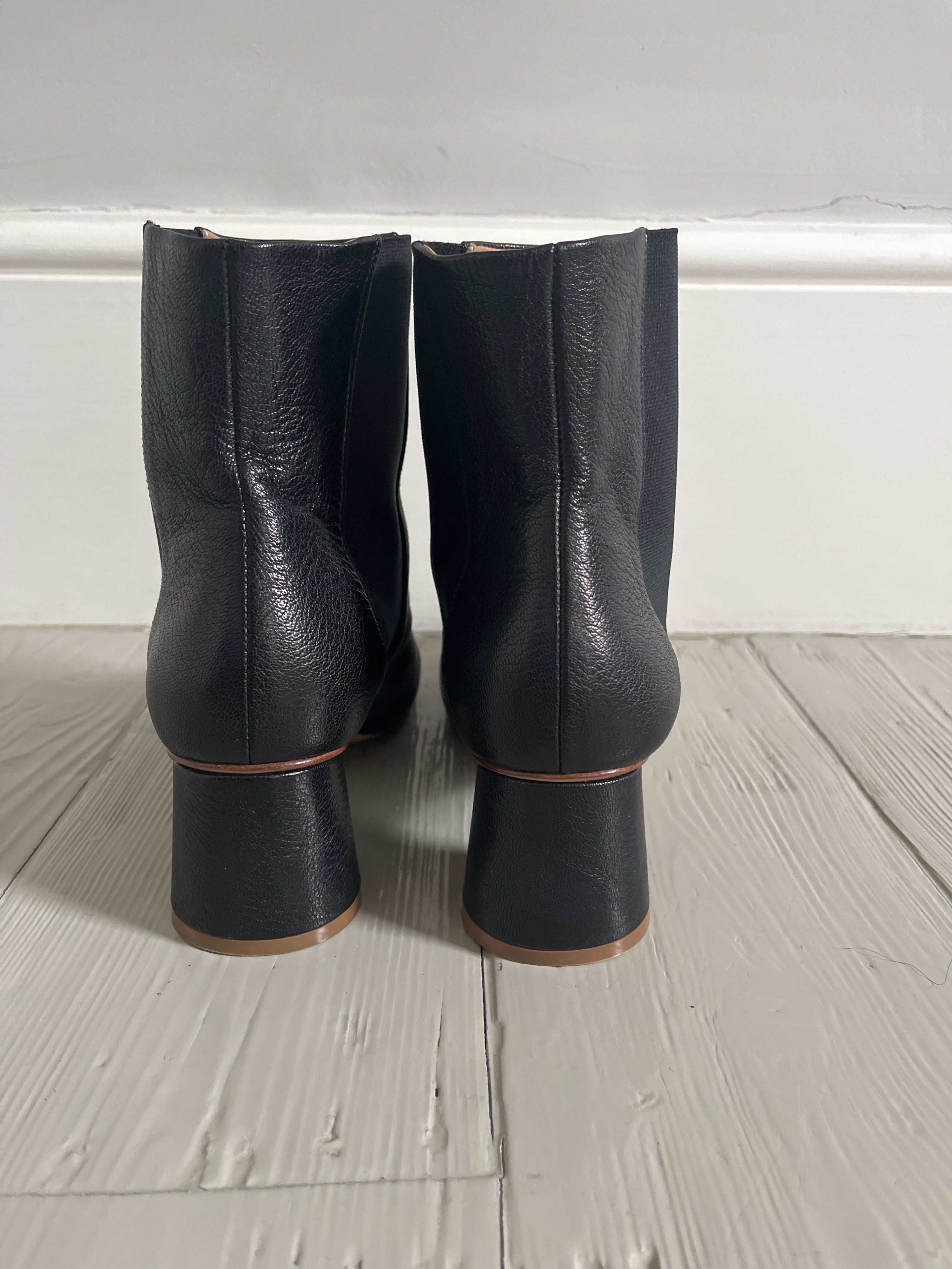 Preowned Mansur Gavriel Black Daydream Chelsea Boots Size 39 leather