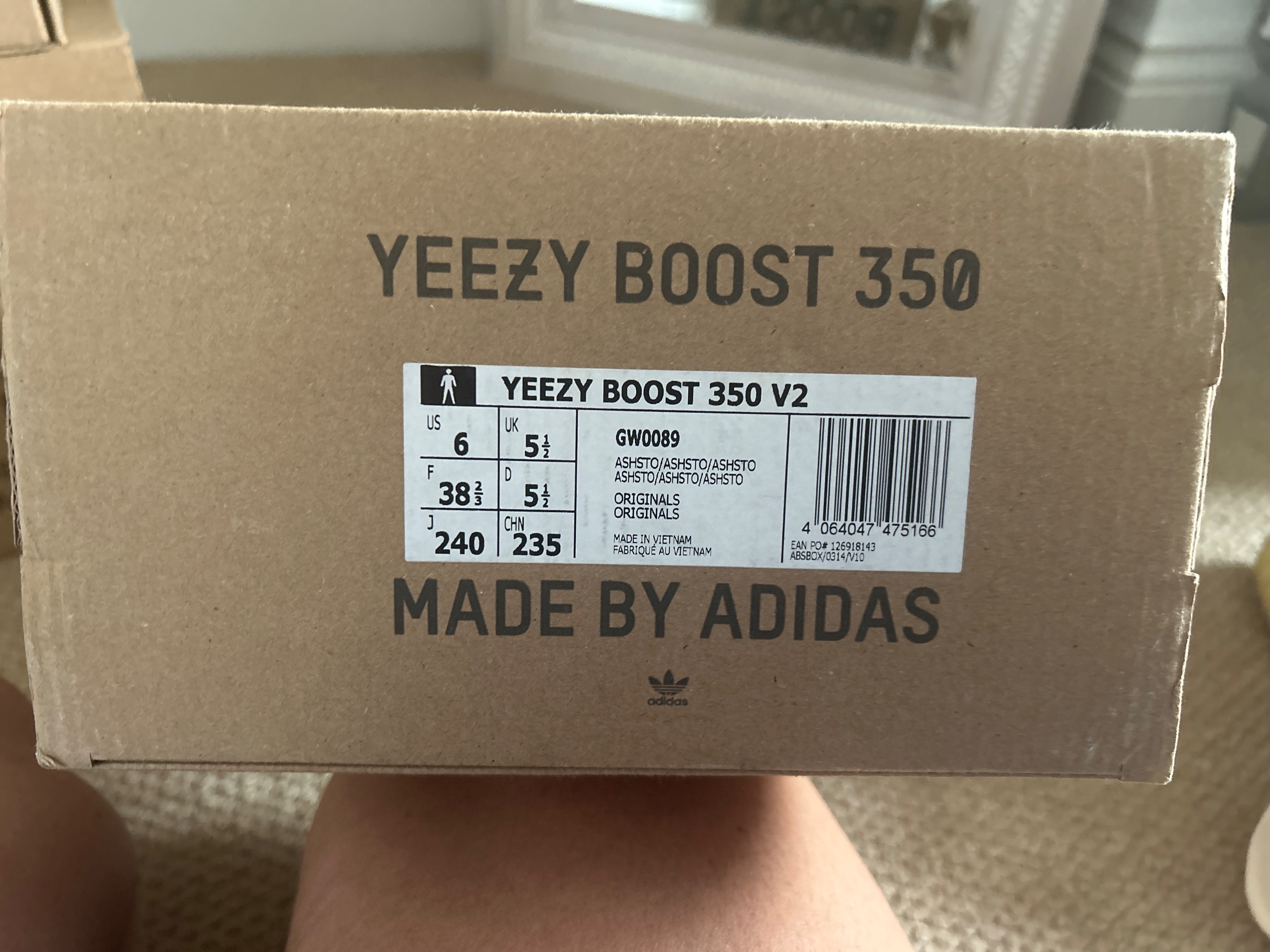 Preowned Yeezy x Adidas Boost 350 V2 Ashto Sneakers Size 385 Ash material