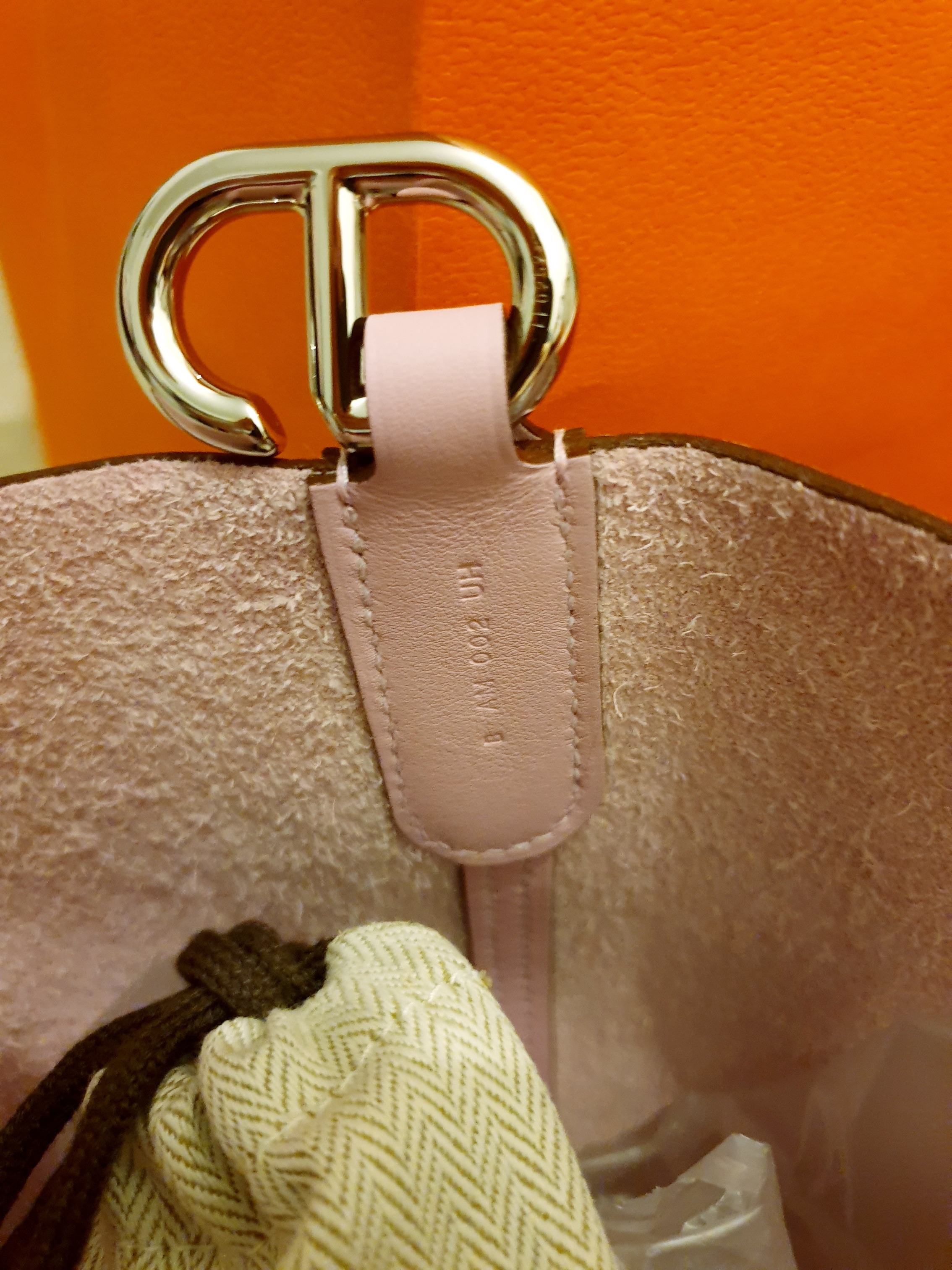 Hermes in-the -Loop 23 in Mauve Sylvestre Clemence Leather with Palladium Hardware