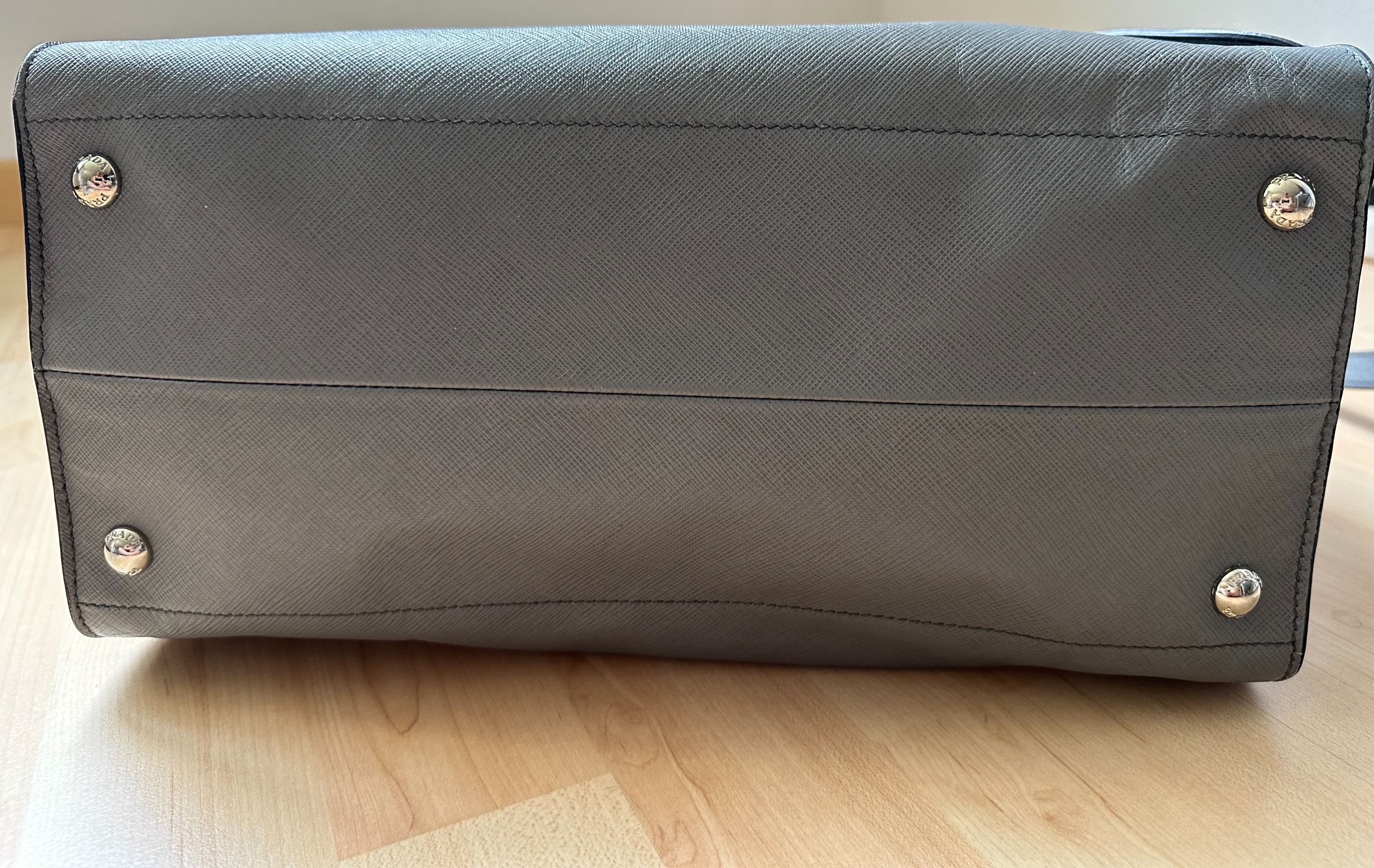 Preowned Prada Grey Saffiano Leather Tote Bag