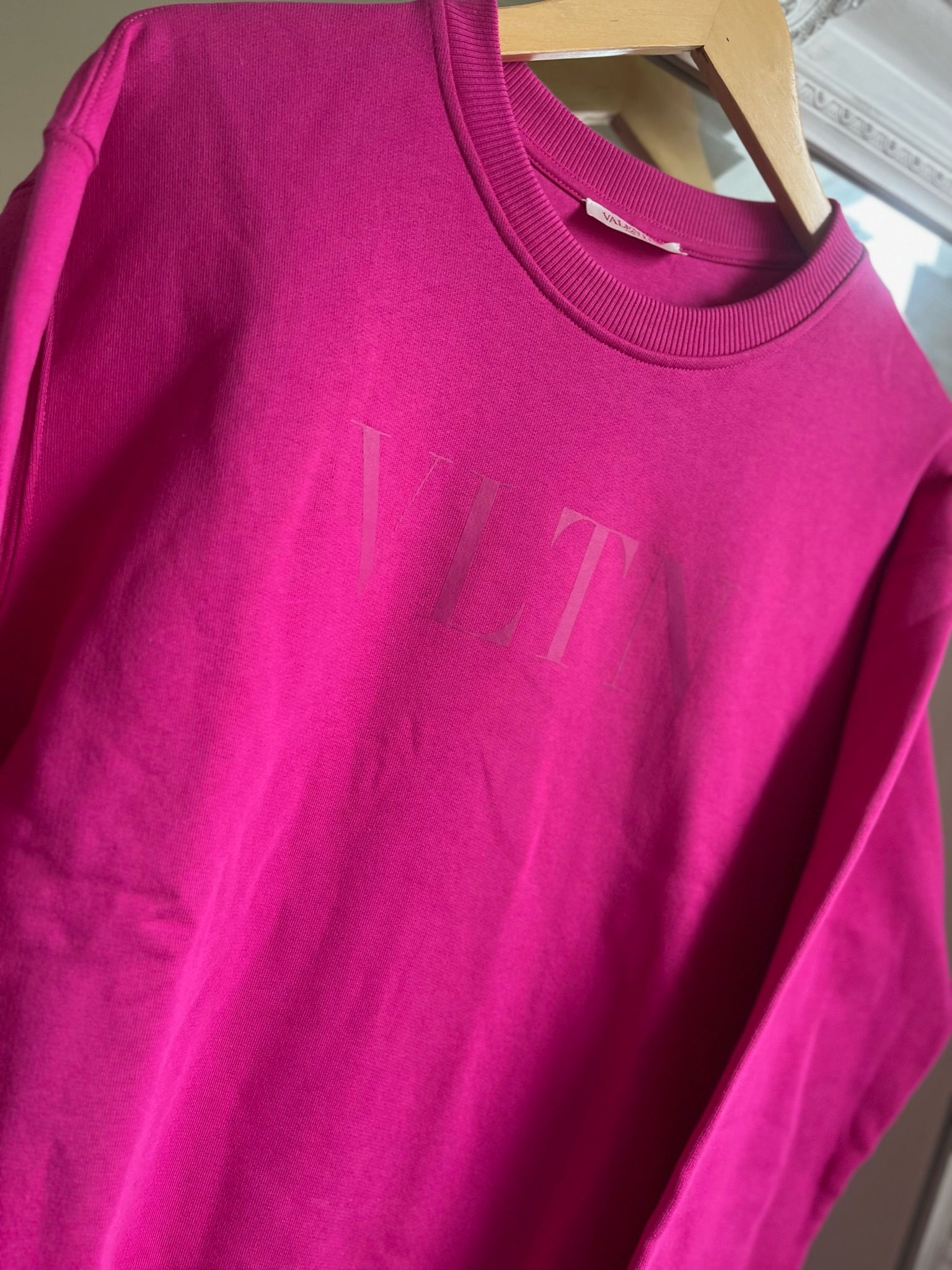 Men's Valentino Pink Crewneck Sweatshirt Size M jersey