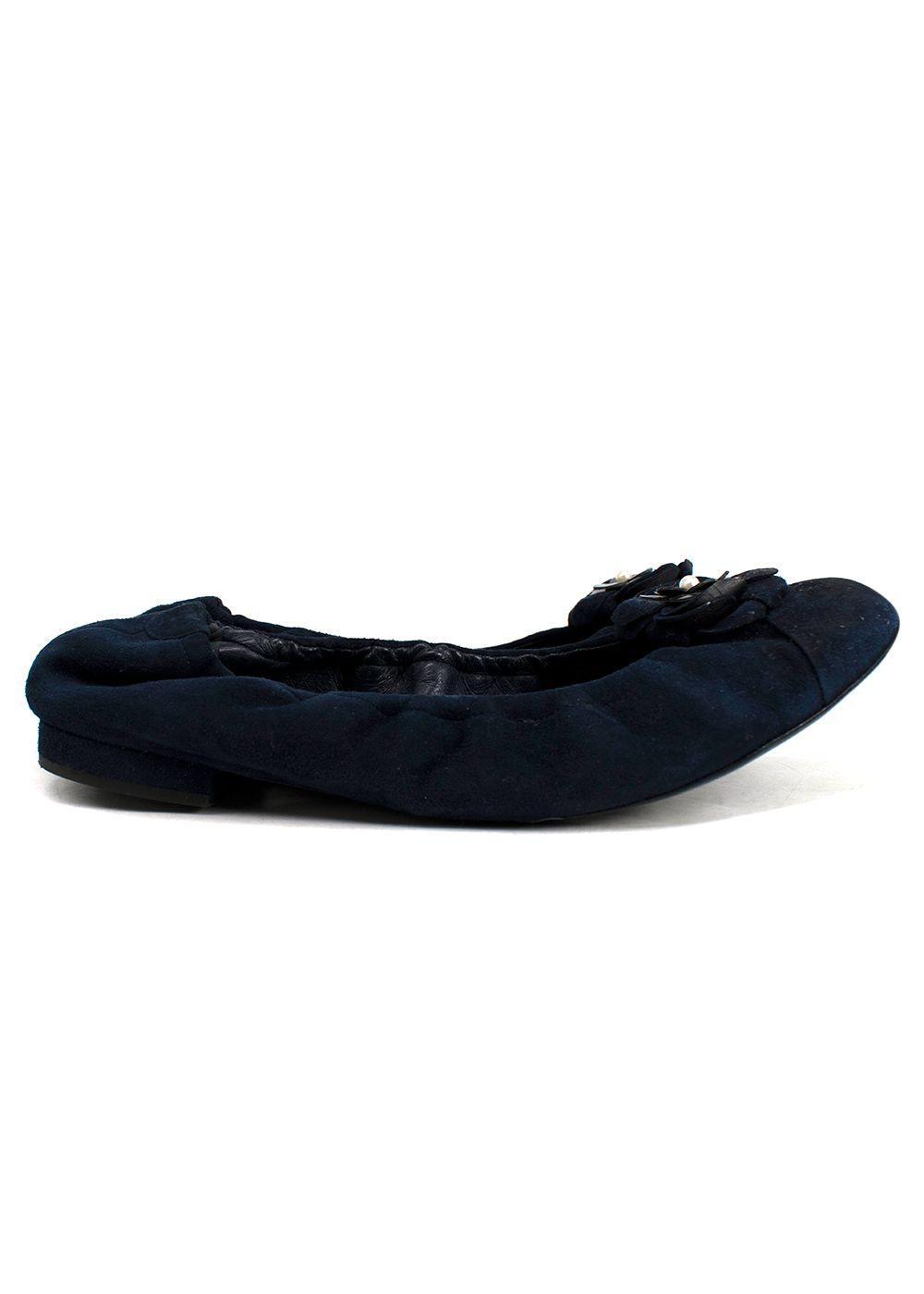 Preowned Chanel Navy Suede Flower Detail Elasticated Ballet Flats Size 405