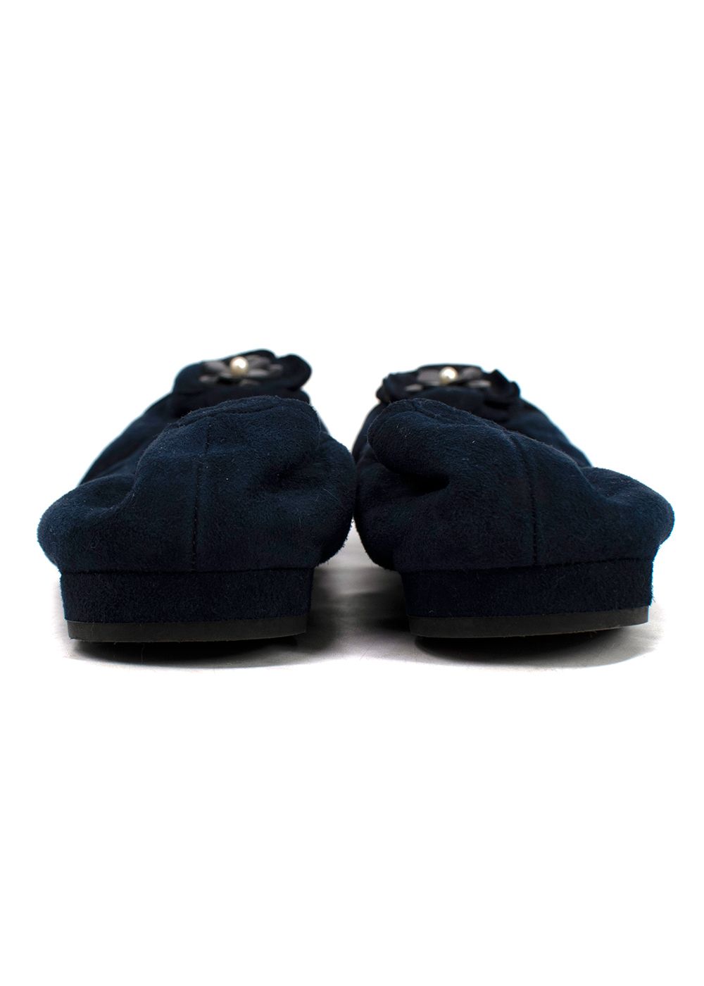 Preowned Chanel Navy Suede Flower Detail Elasticated Ballet Flats Size 405