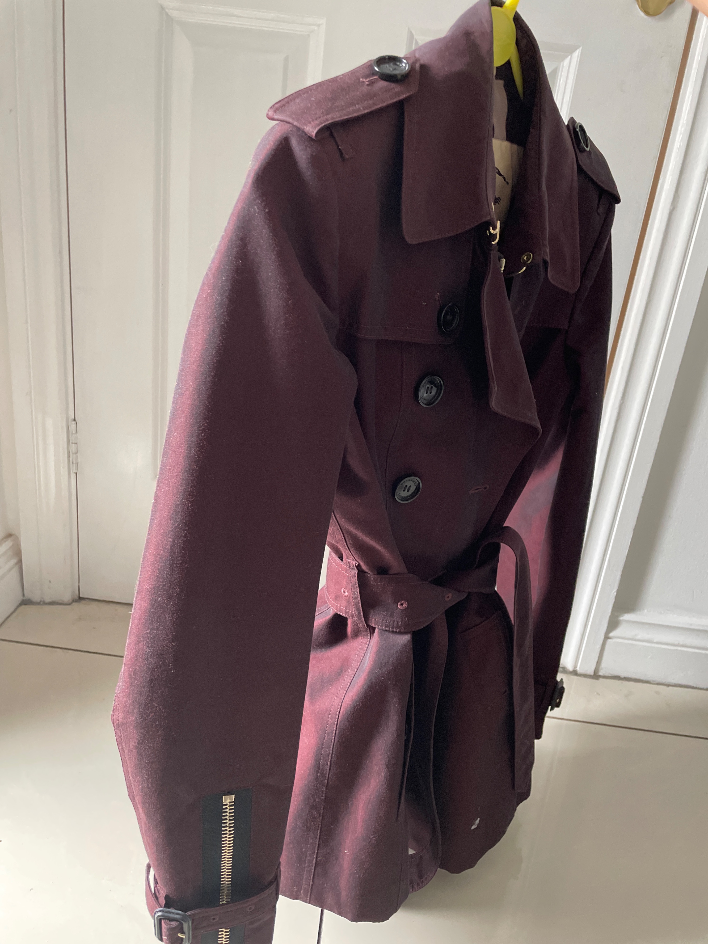 Burberry Burgundy cotton gabardine short trench coat Size 38