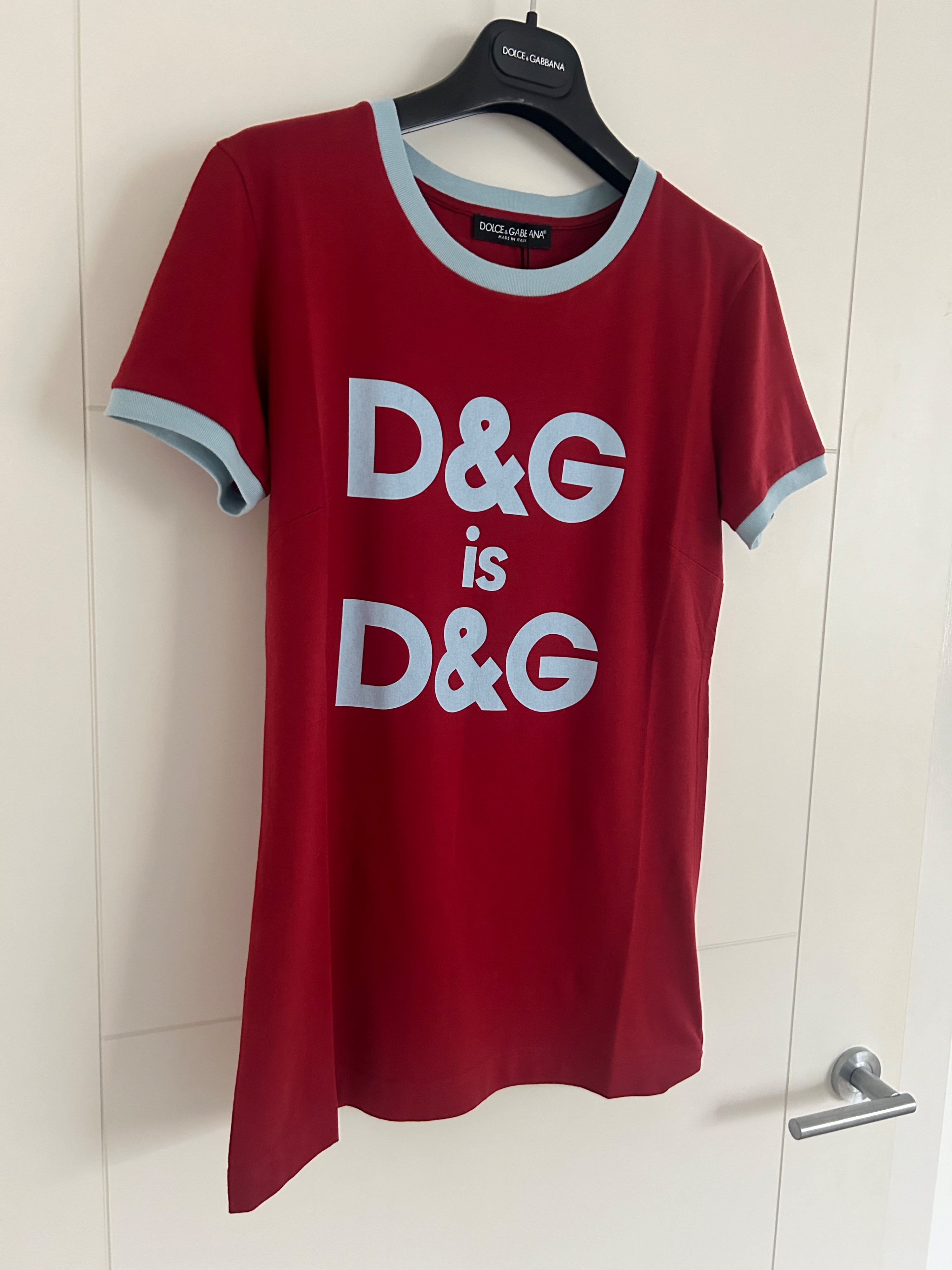 Dolce  Gabbana Burgundy DG Motif T-Shirt Size XS Red cotton