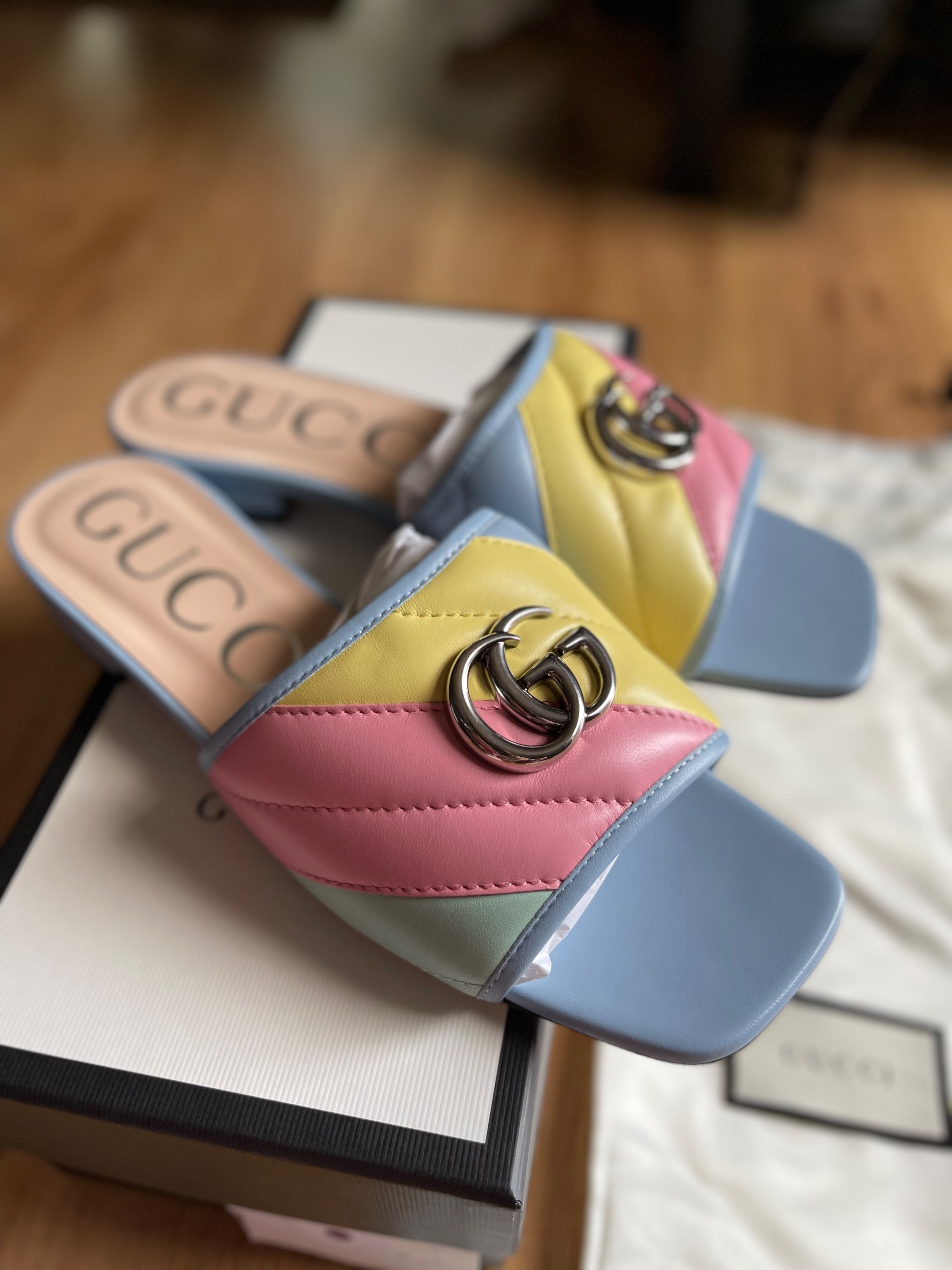 Gucci GG Marmont Rainbow Sandals Size 38 multicoloured leather