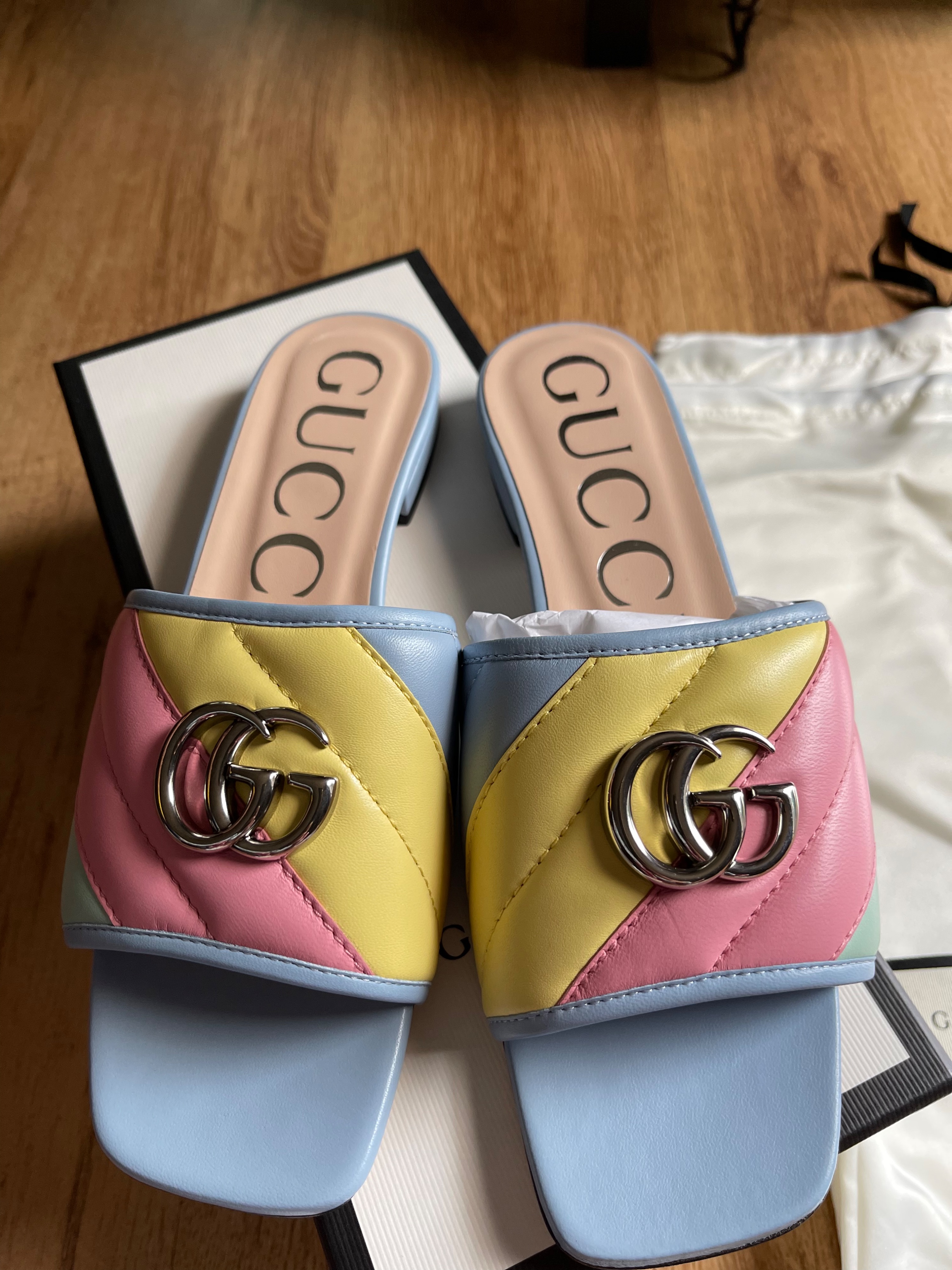 Gucci GG Marmont Rainbow Sandals Size 38 multicoloured leather