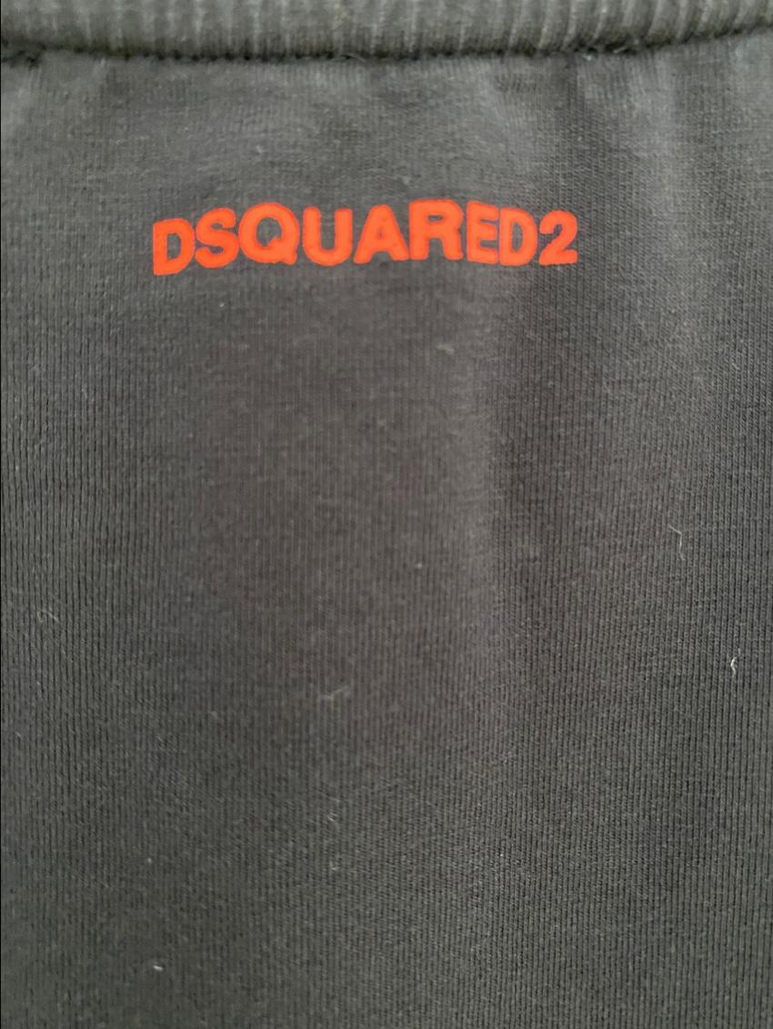 Men's Preowned DSquared2 Black V-Neck T-Shirt Size S cotton