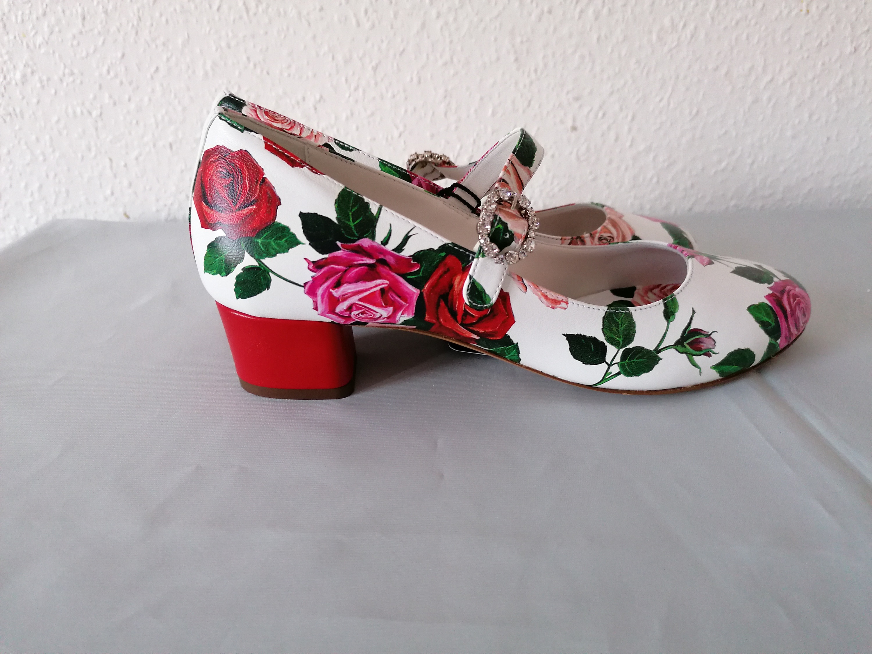 Boys Dolce  Gabbana White Rose Printed Leather Mary Jane Heeled Pumps Size 36 White and red leather/synthetic