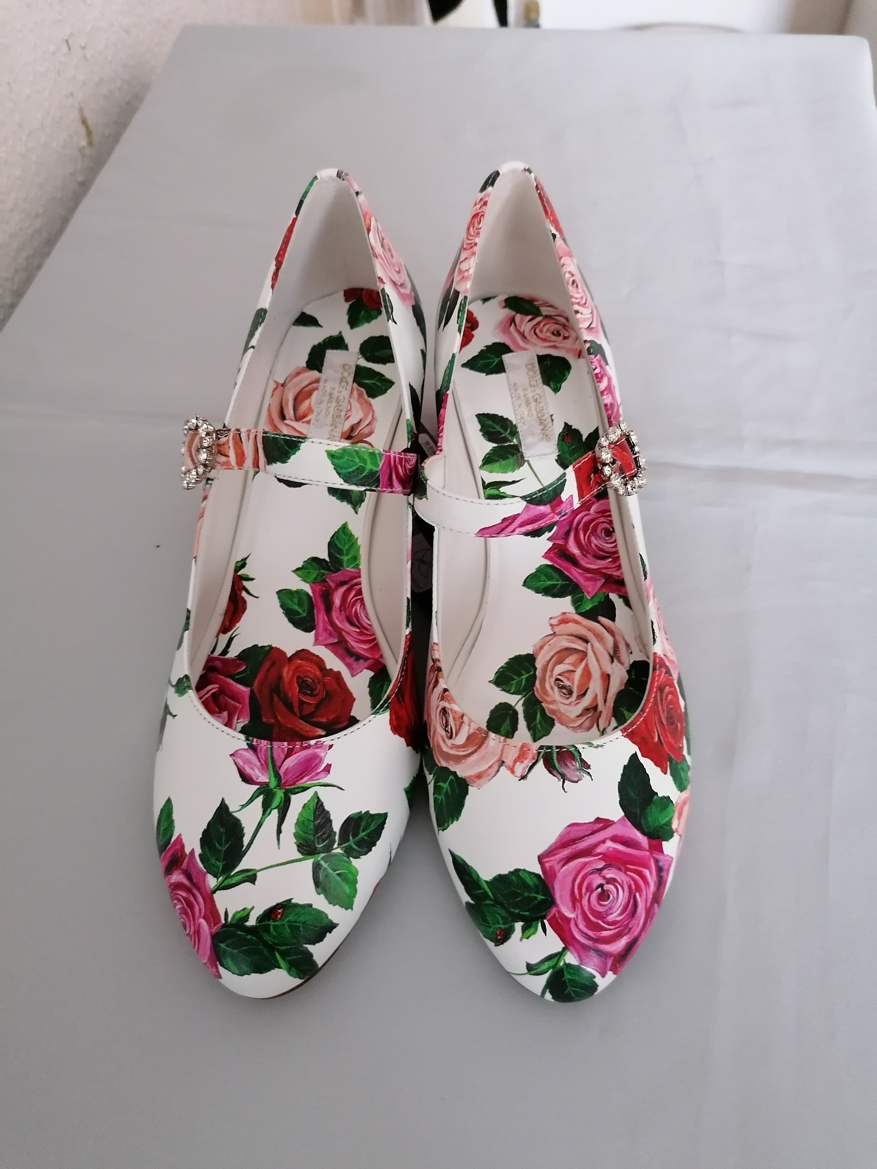 Boys Dolce  Gabbana White Rose Printed Leather Mary Jane Heeled Pumps Size 36 White and red leather/synthetic