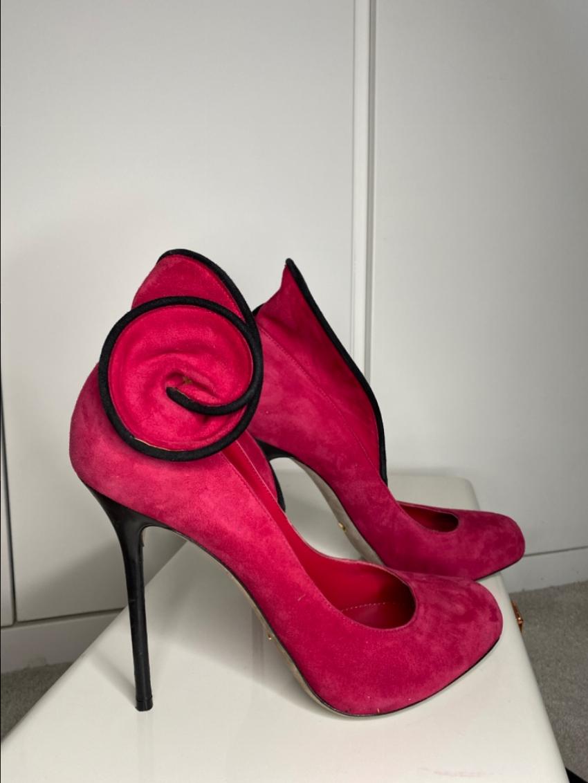 Preowned Sergio Rossi Pink Suede Swirl Pumps Size 41