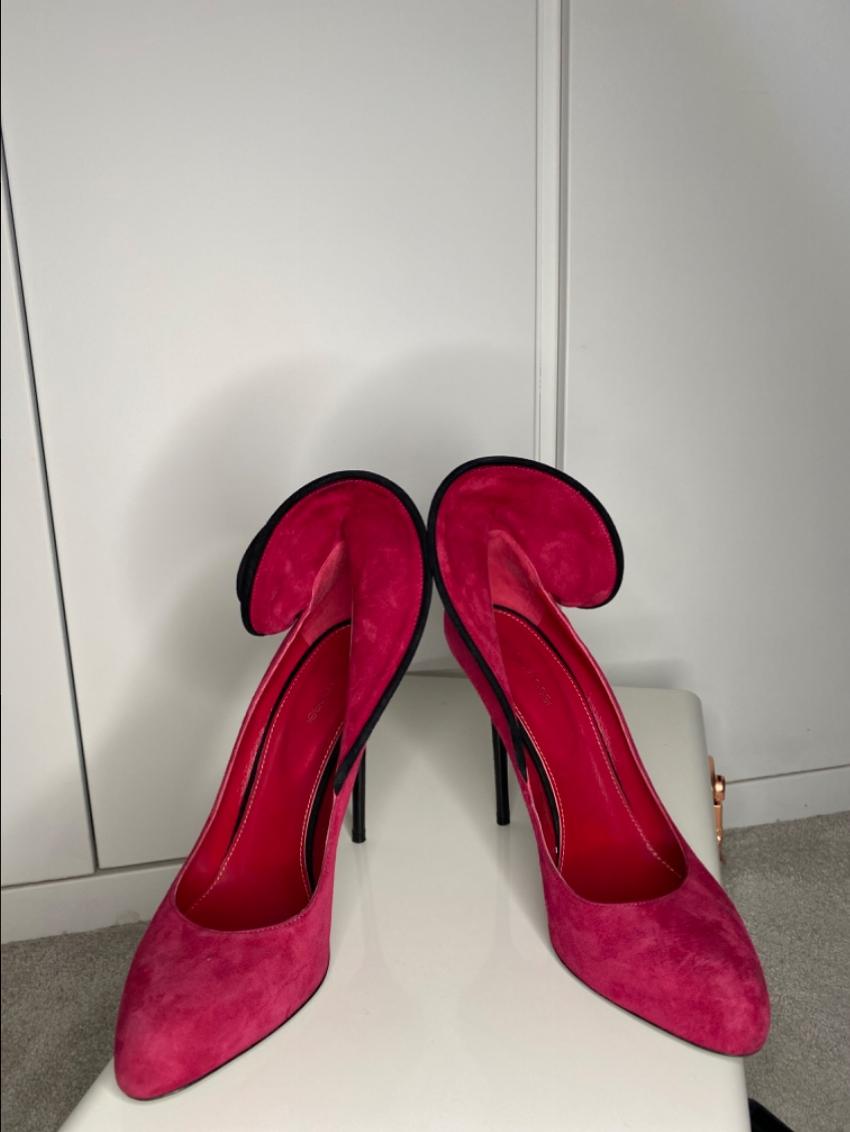 Preowned Sergio Rossi Pink Suede Swirl Pumps Size 41