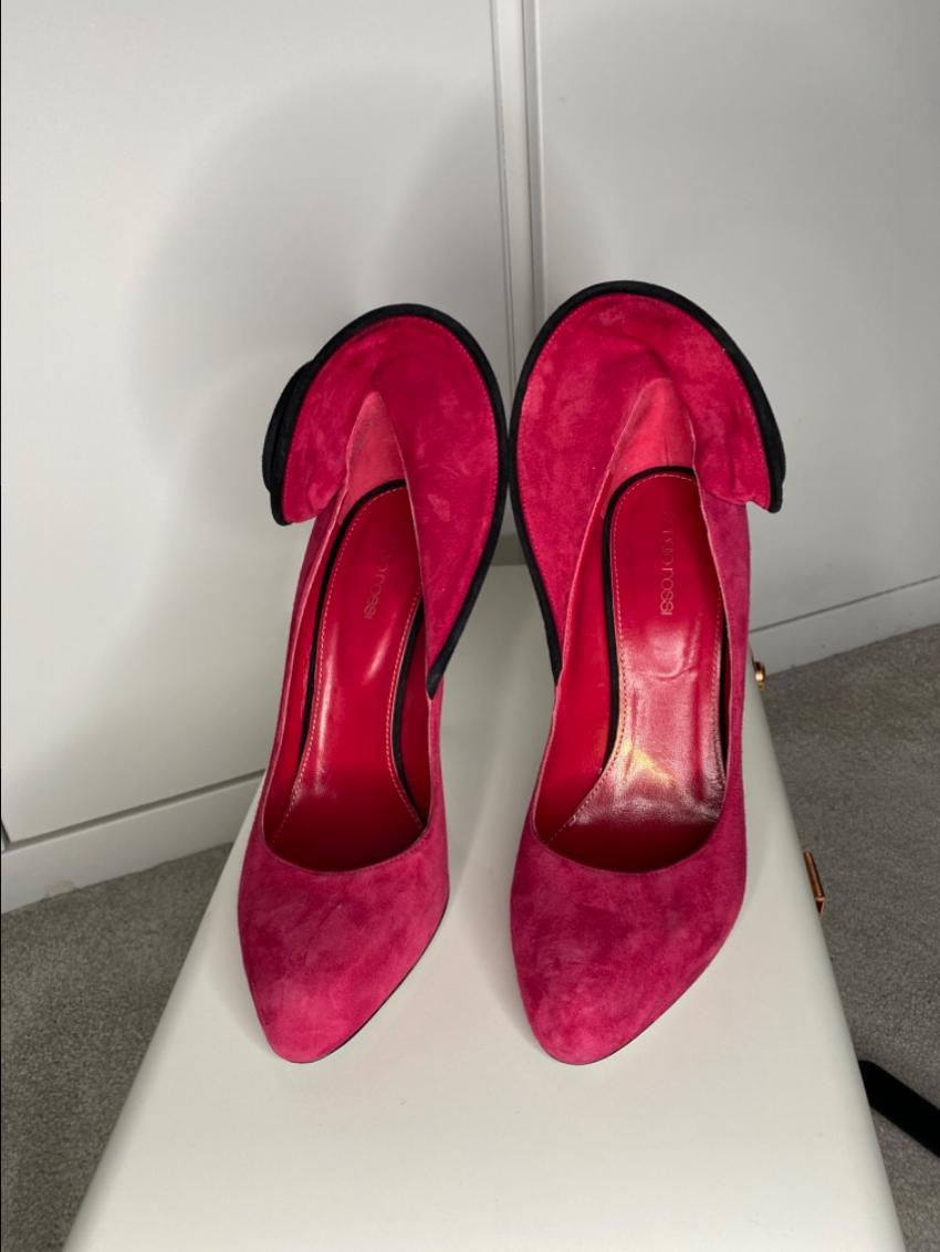 Preowned Sergio Rossi Pink Suede Swirl Pumps Size 41