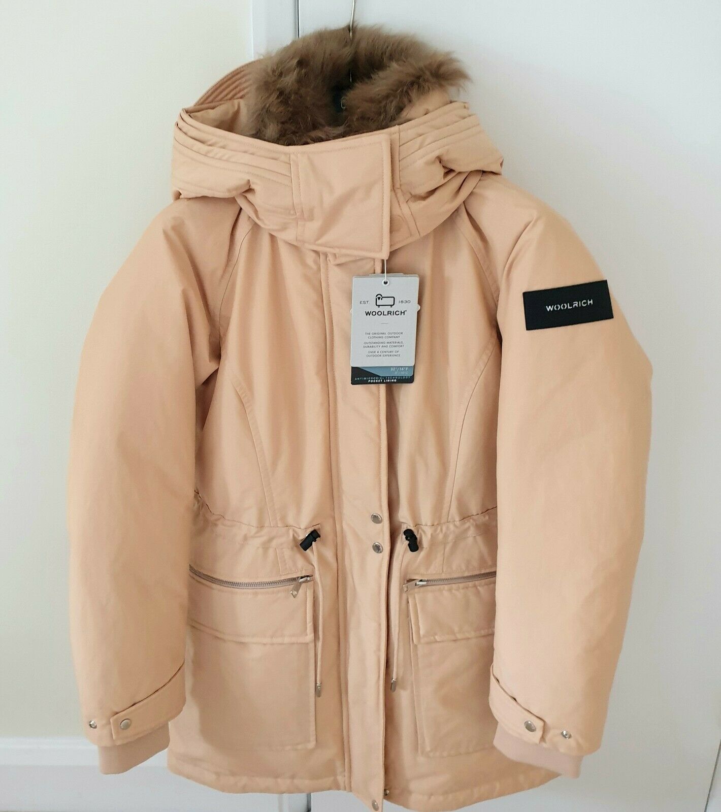 Woolrich Chena Lamb Parka in colour Oil Size M Beige/Nude cotton