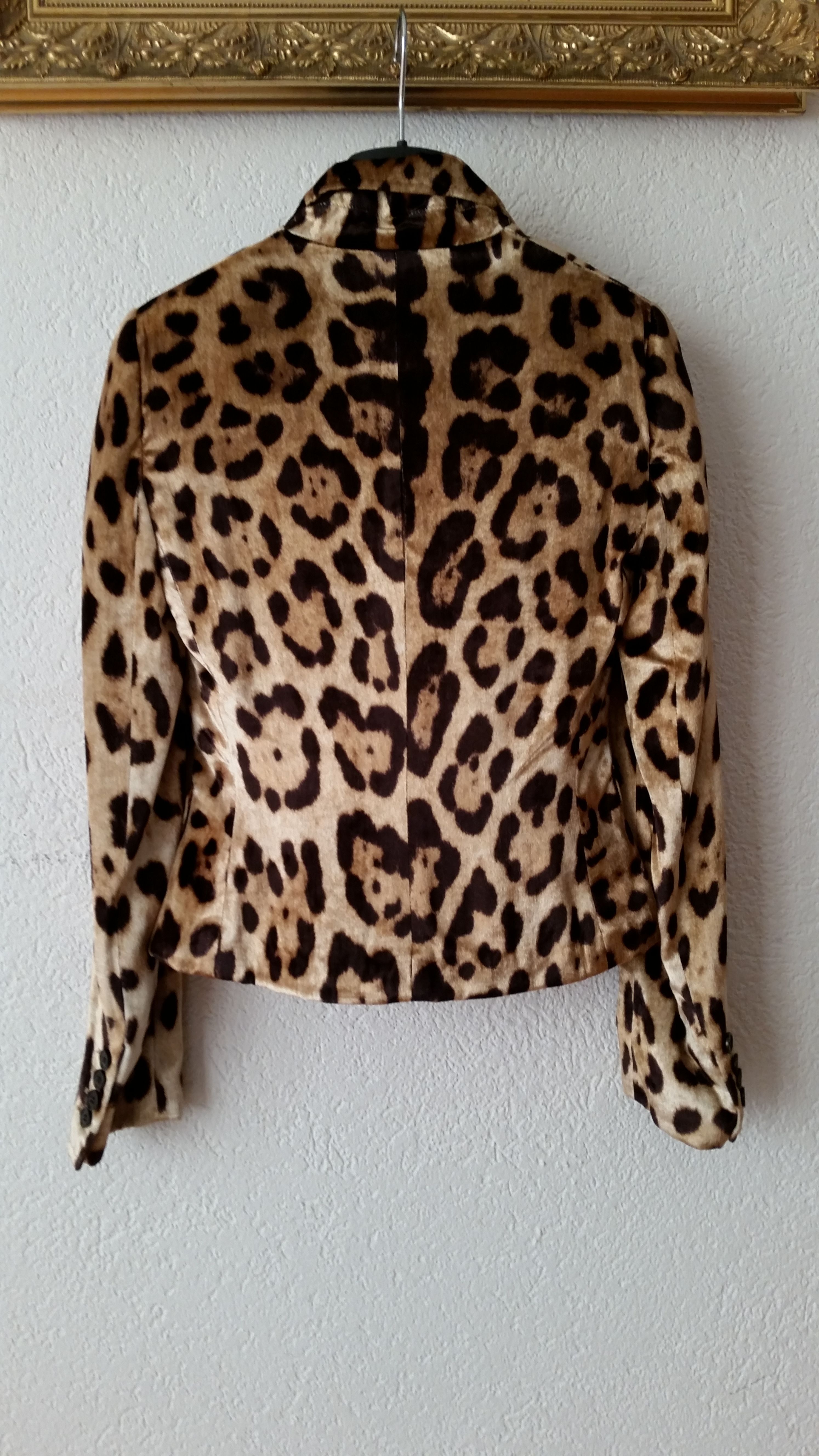 Preowned Dolce  Gabbana Velour Leopard Print Jacket Size 38 Animal Print silk