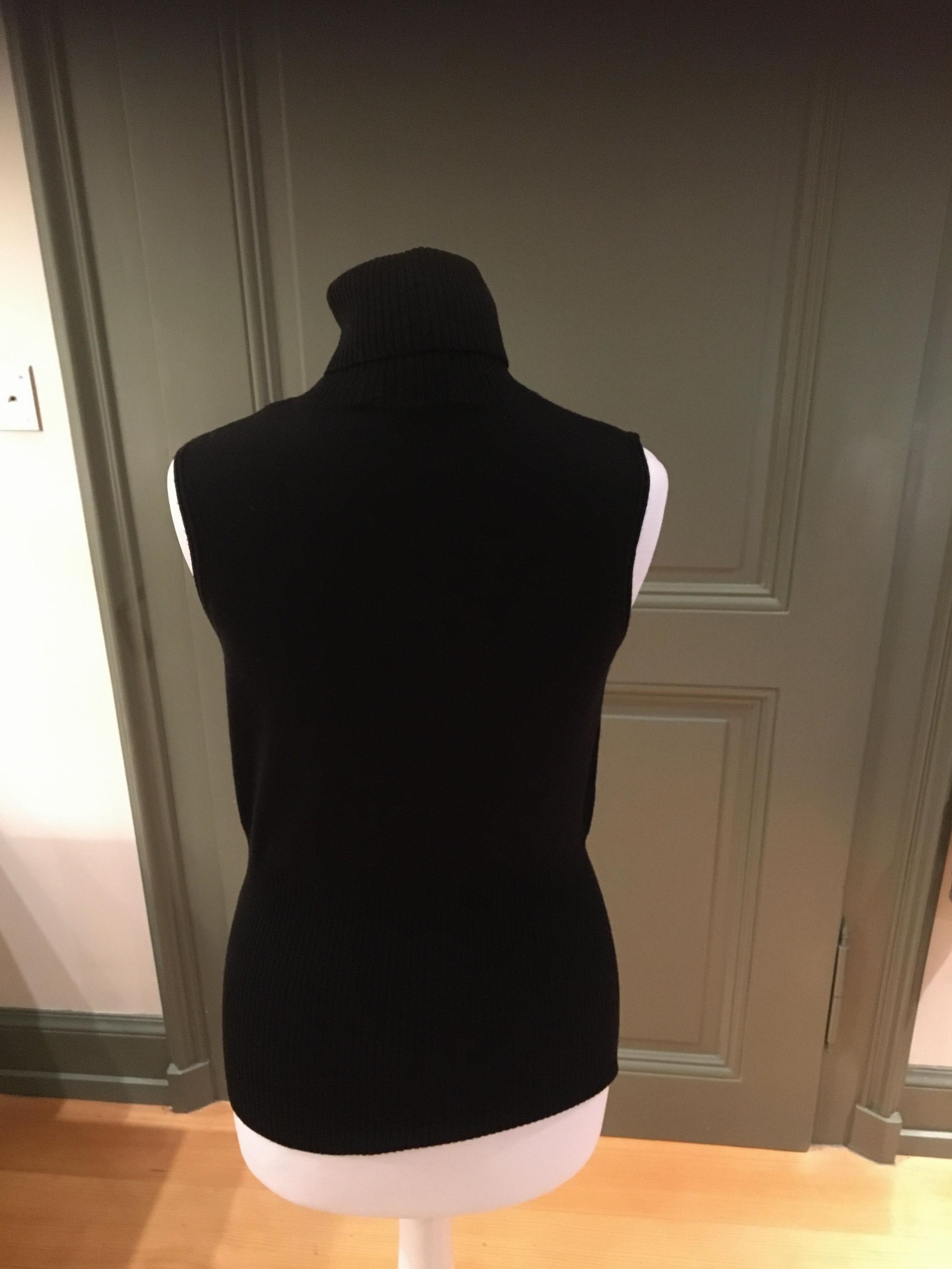 Preowned Givenchy Black Sleeveless Roll Neck Top Size XS wool