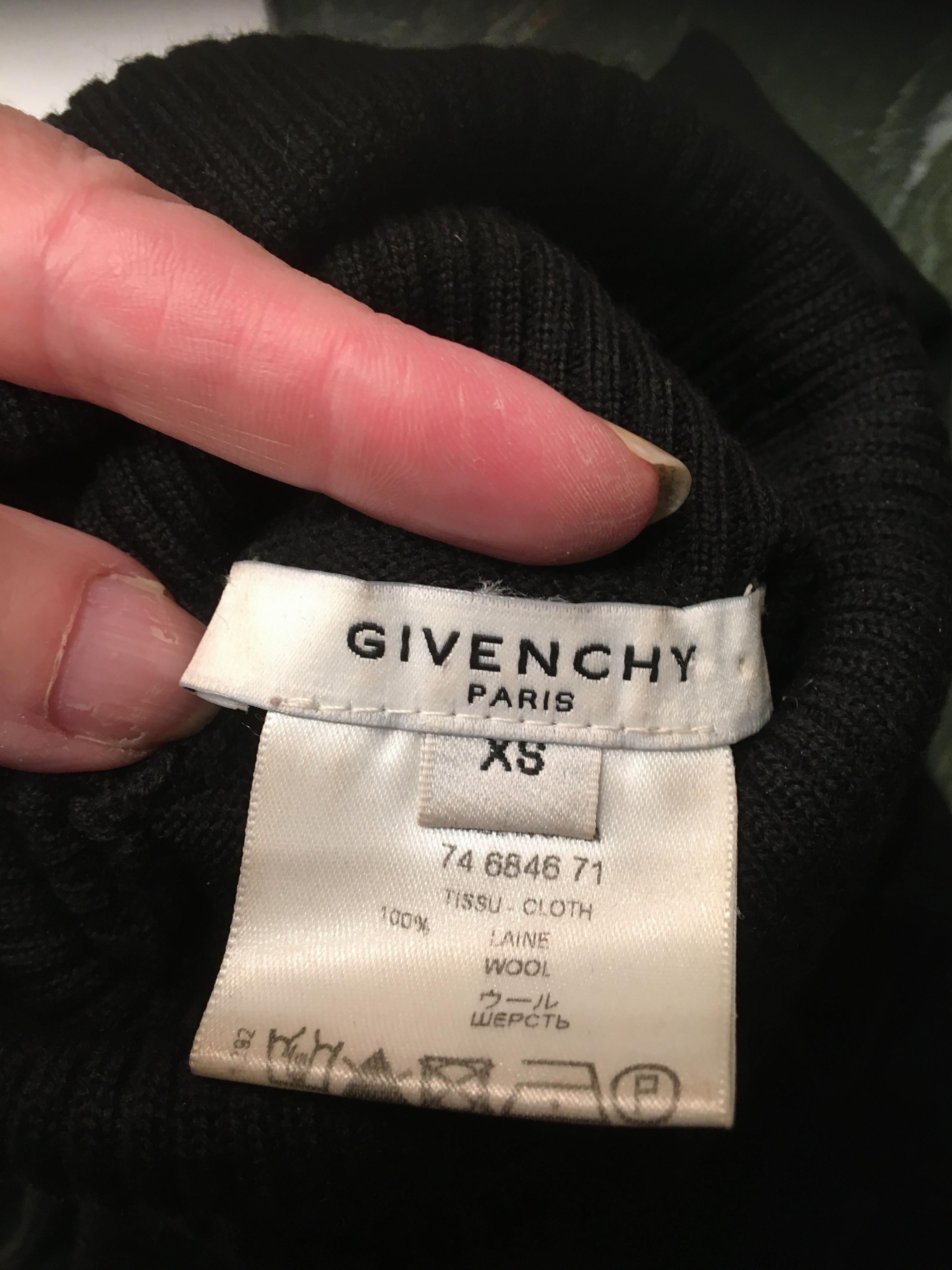 Preowned Givenchy Black Sleeveless Roll Neck Top Size XS wool