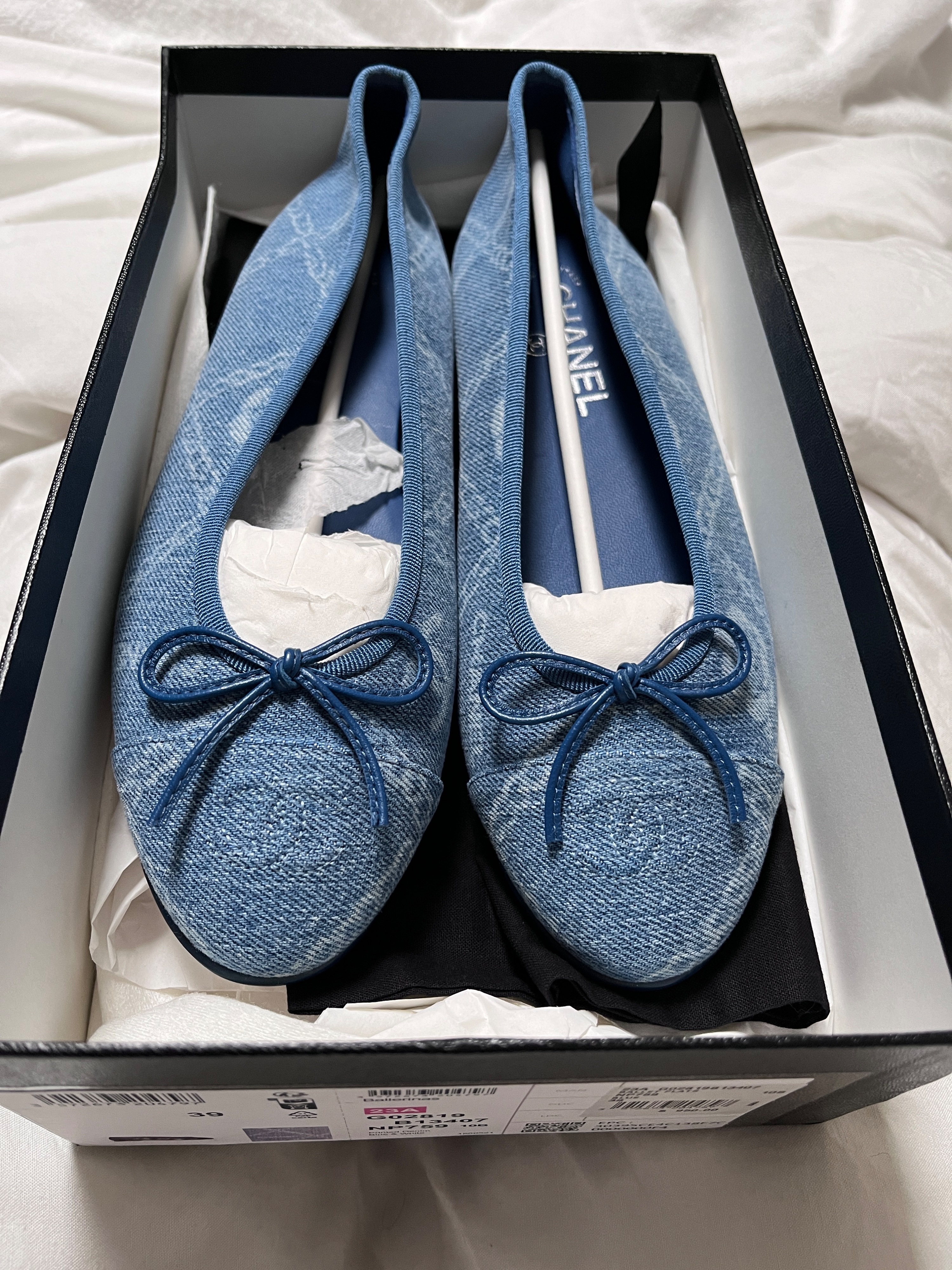 Chanel Logo Denim Ballet Flats Size 39 Blue denim jeans