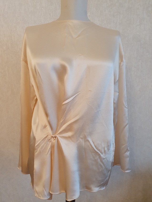 Vince Satin Knotted Ivory Top Size XS Beige/Nude silk