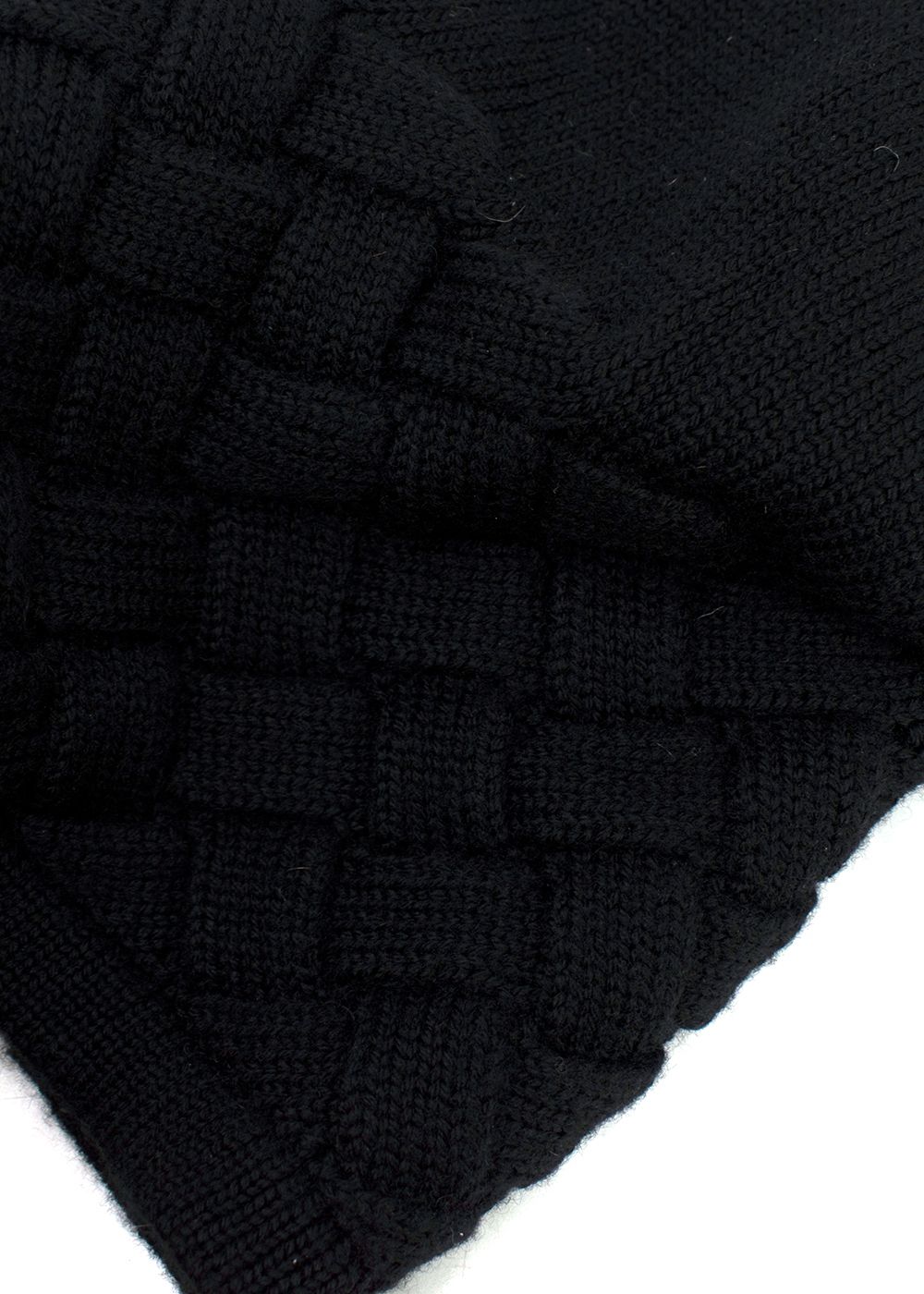 Preowned Bottega Veneta Black Wool Knit Beanie