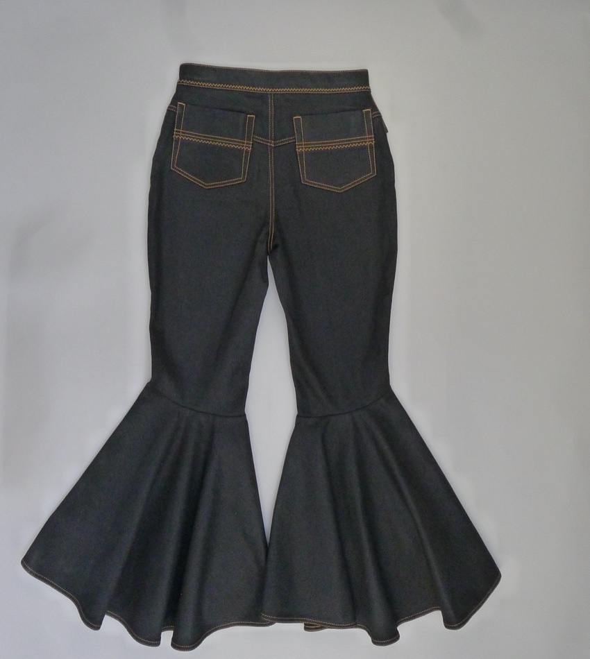 Ellery Hysteria Flared Cropped Jeans Size 26/66 Black cotton