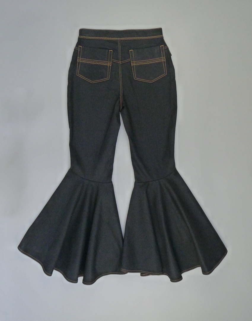 Ellery Hysteria Flared Cropped Jeans Size 26/66 Black cotton